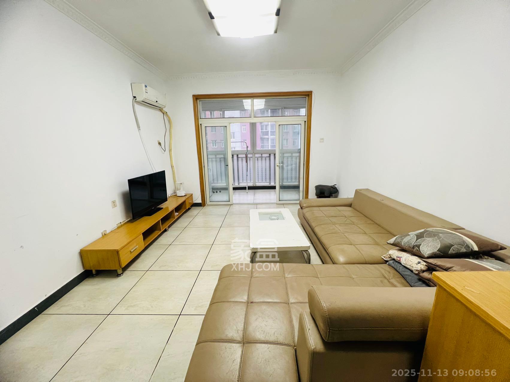 一品东庭 3室2厅2卫 2300.0元/月 一品东庭 3室2厅2卫 2300.0元/月室内图