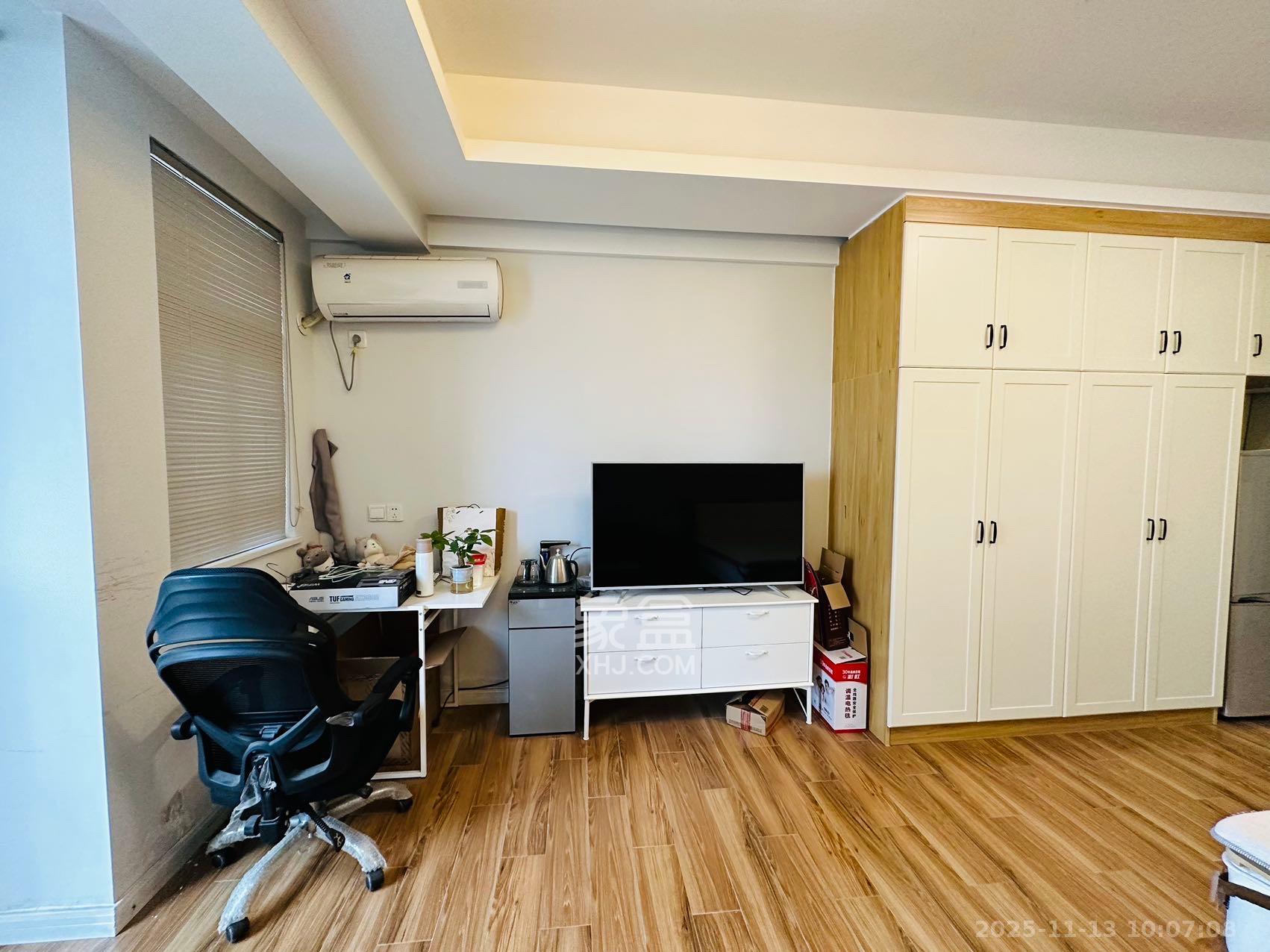 北辰三角洲E4区  1室1厅1卫    2400.0元/月室内图