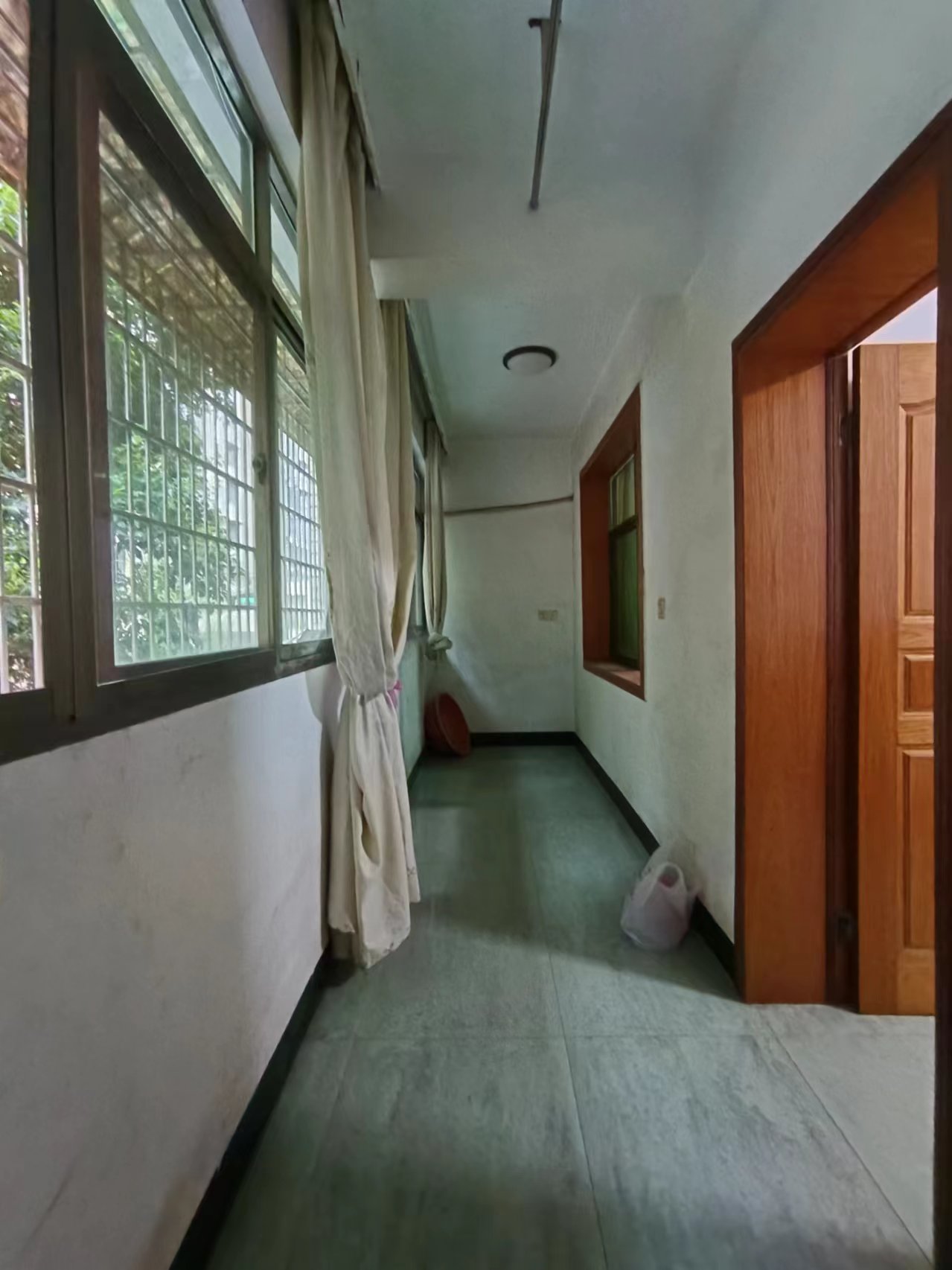 平安花苑  2室2厅1卫    1000.0元/月室内图