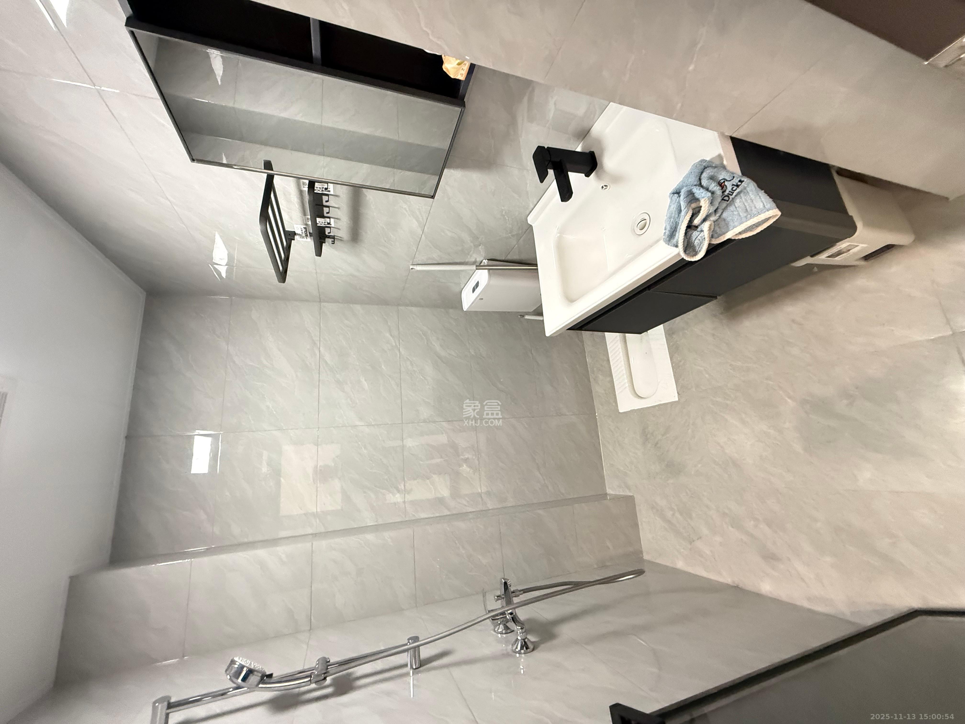 嘉雨兴园  1室1厅1卫    1800.0元/月室内图