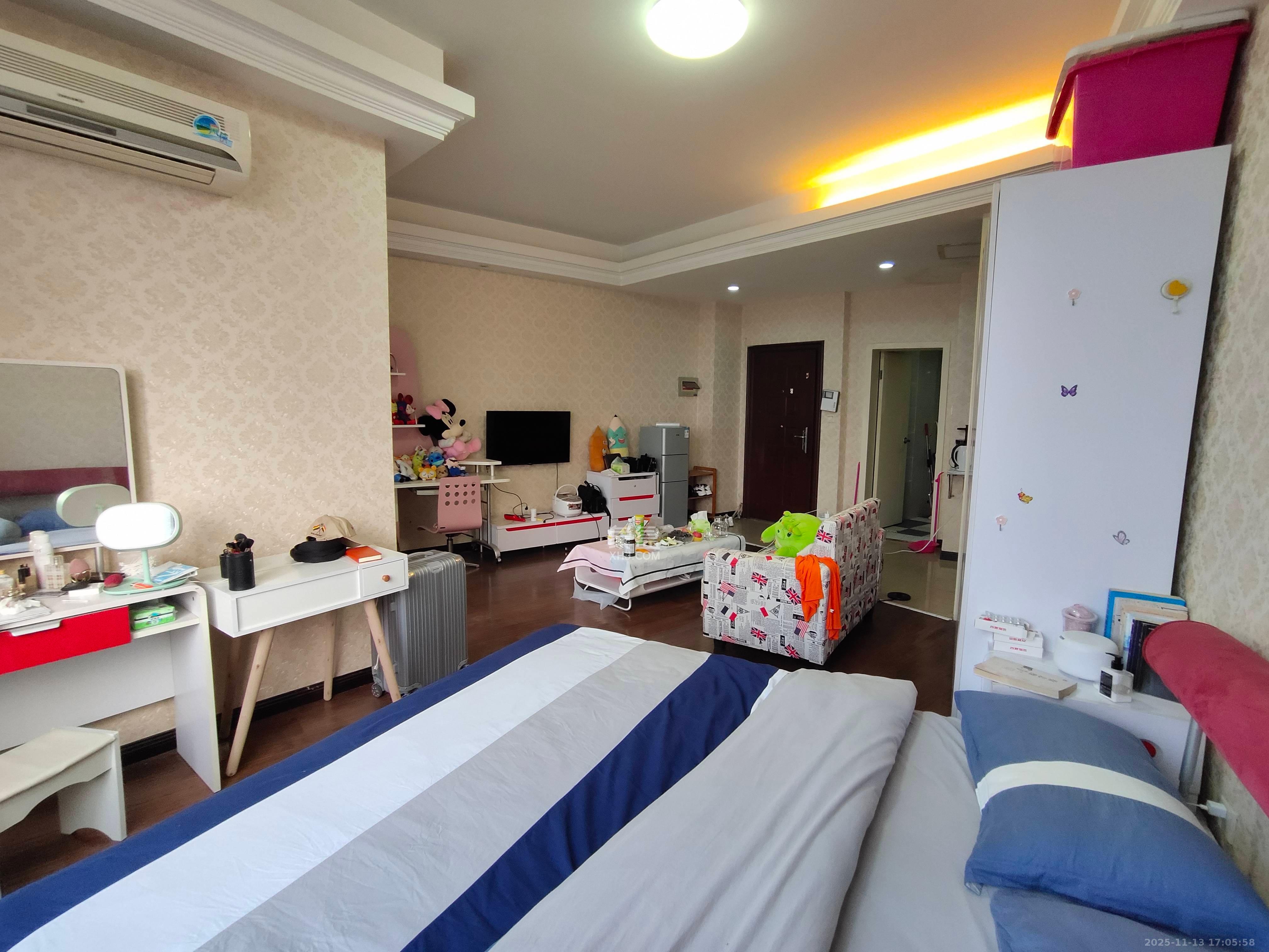 铂宫 1室1厅1卫 1900.0元/月 铂宫 1室1厅1卫 1900.0元/月室内图