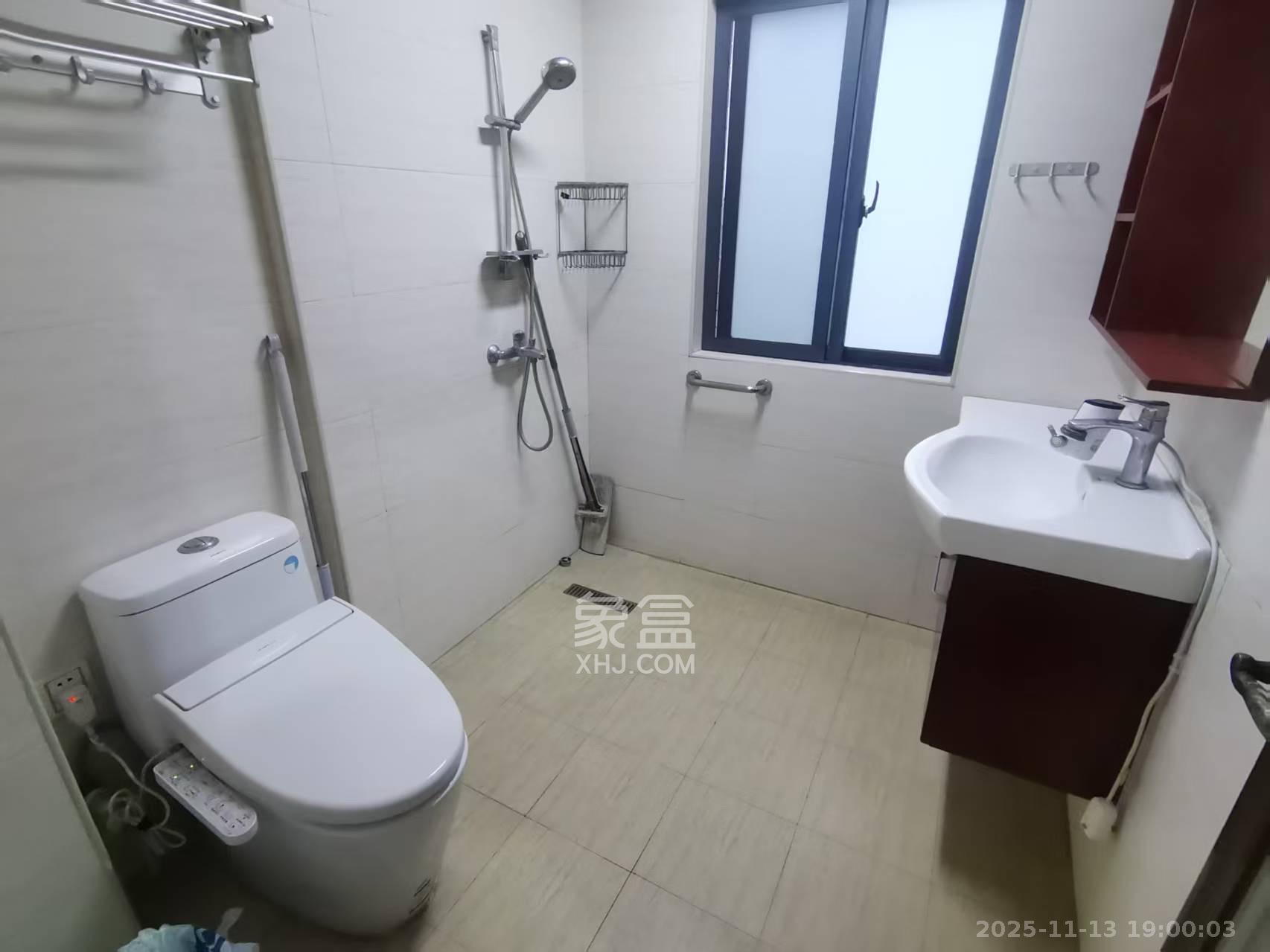 旺景园 4室2厅2卫 2300.0元/月 旺景园 4室2厅2卫 2300.0元/月室内图