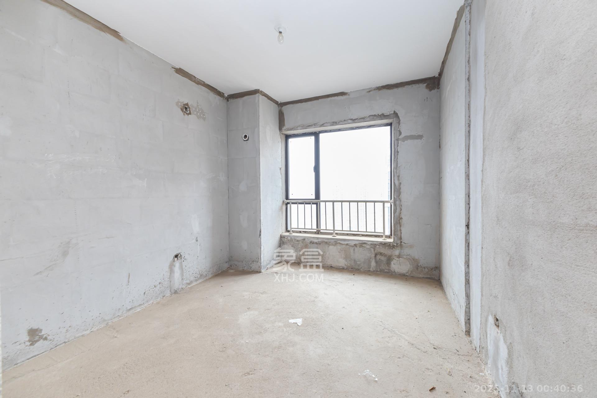 润和又一城  1室0厅0卫    88.0万卧室