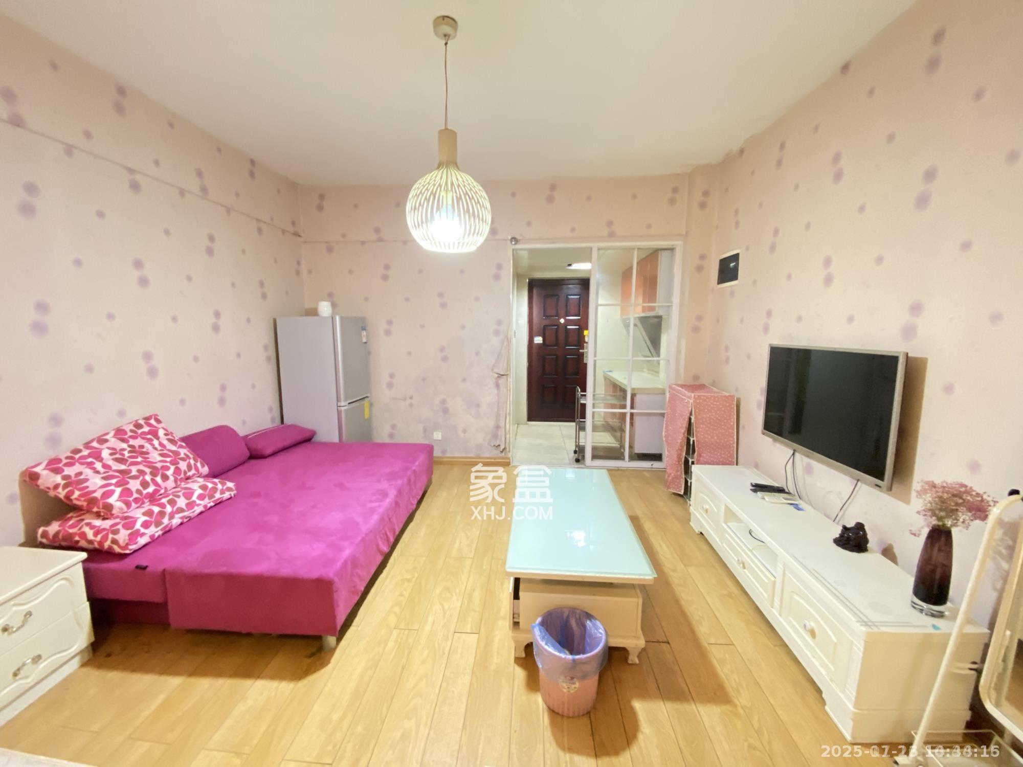 三重星都心  1室1厅1卫    1550.0元/月