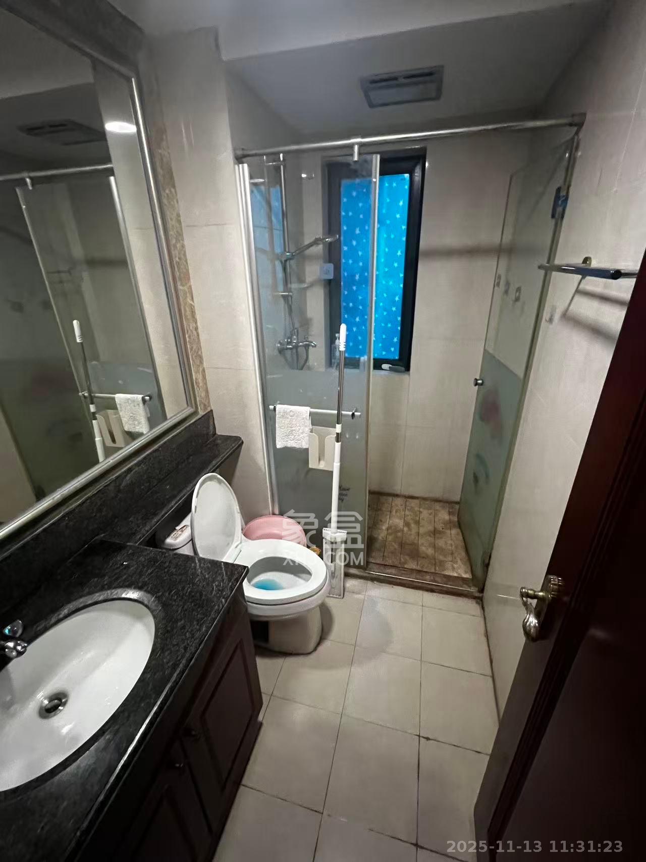 恒大雅苑  3室2厅1卫    2100.0元/月室内图