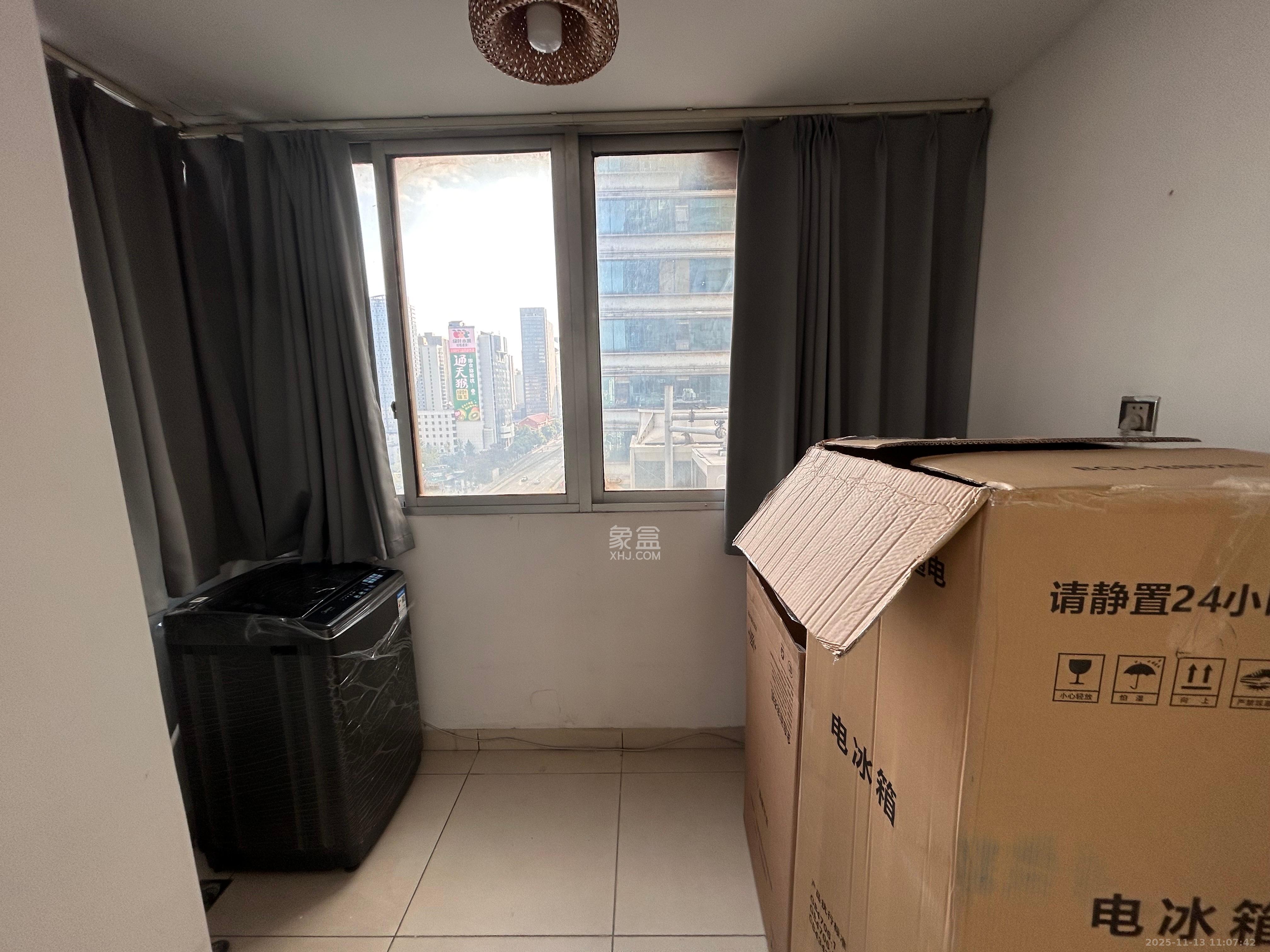 景江东方  1室1厅1卫    2400.0元/月室内图