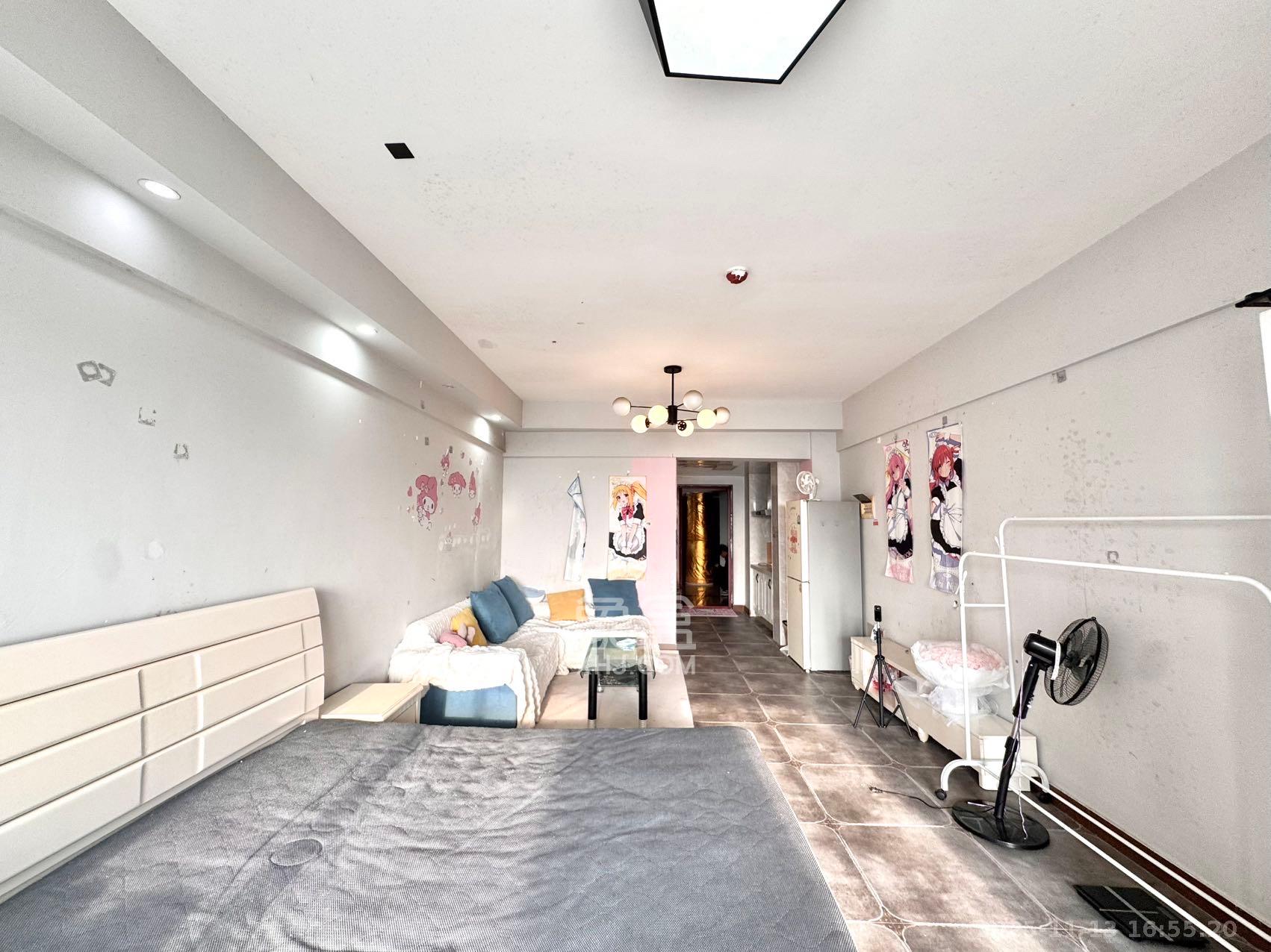 德庆水韵山城  1室1厅1卫    1300.0元/月室内图