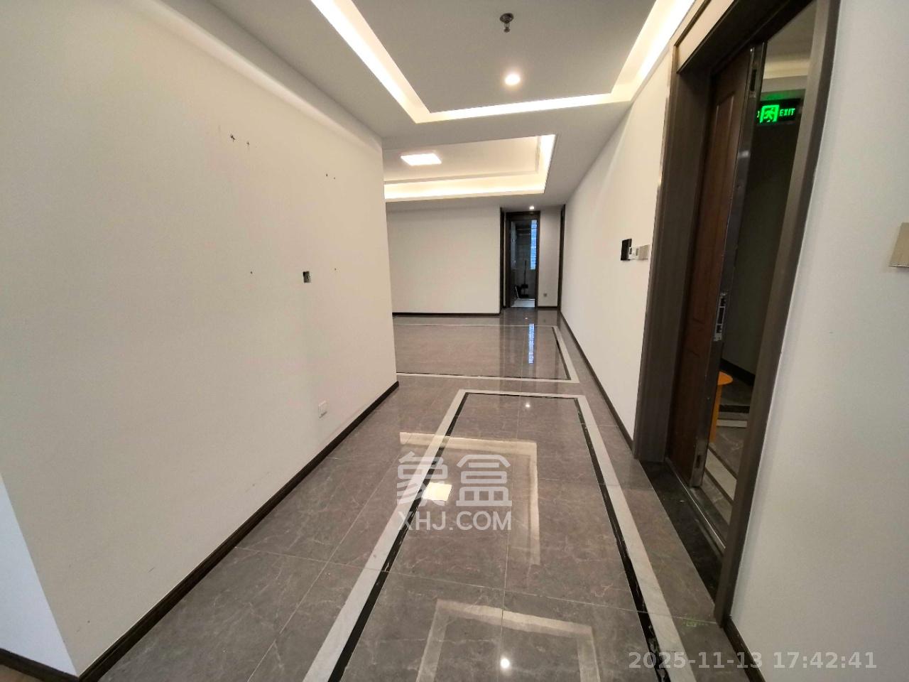 梅溪华府（新城金茂梦想华府）  4室2厅3卫    7500.0元/月室内图