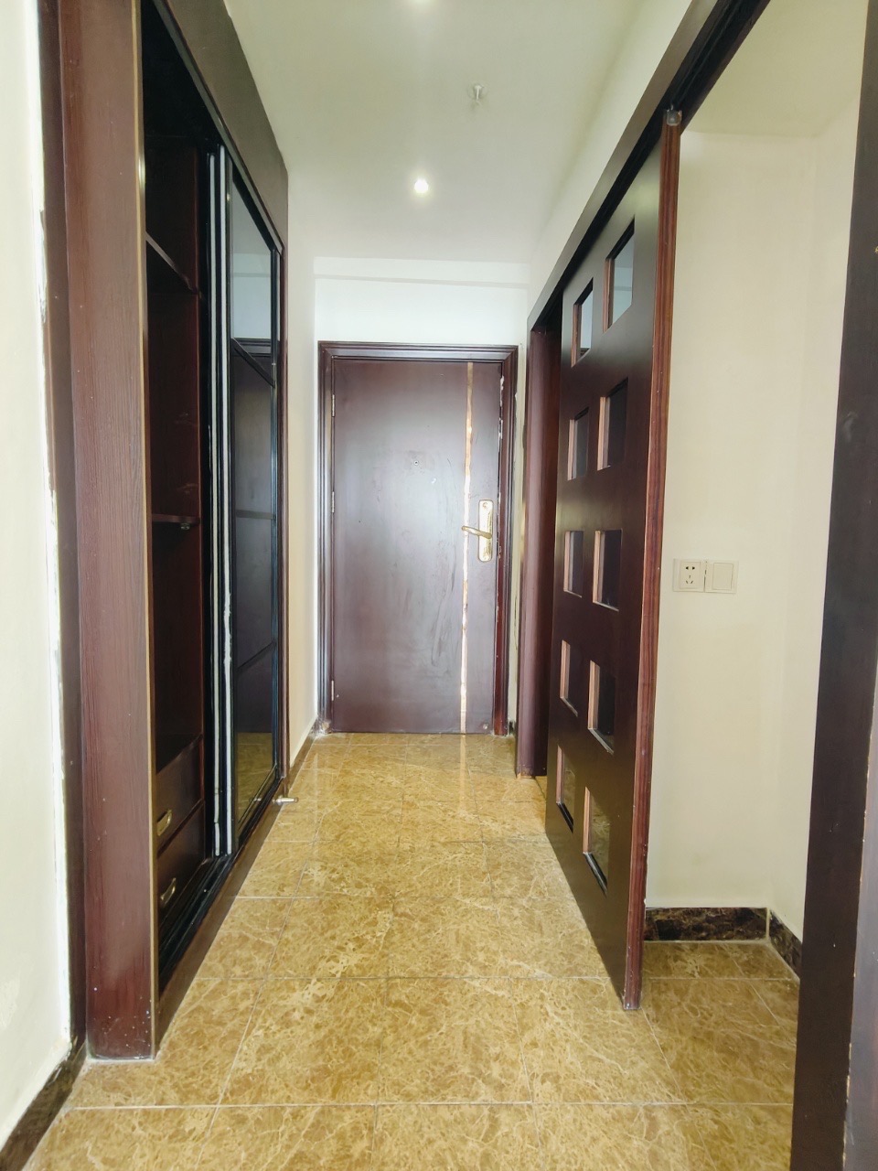 正大豪庭 1室0厅1卫 43.0万 正大豪庭 1室0厅1卫 43.0万客厅