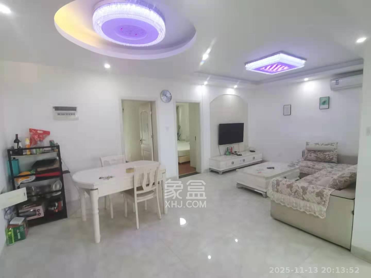 尊邸华庭 3室1厅1卫 2300.0元/月 尊邸华庭 3室1厅1卫 2300.0元/月室内图