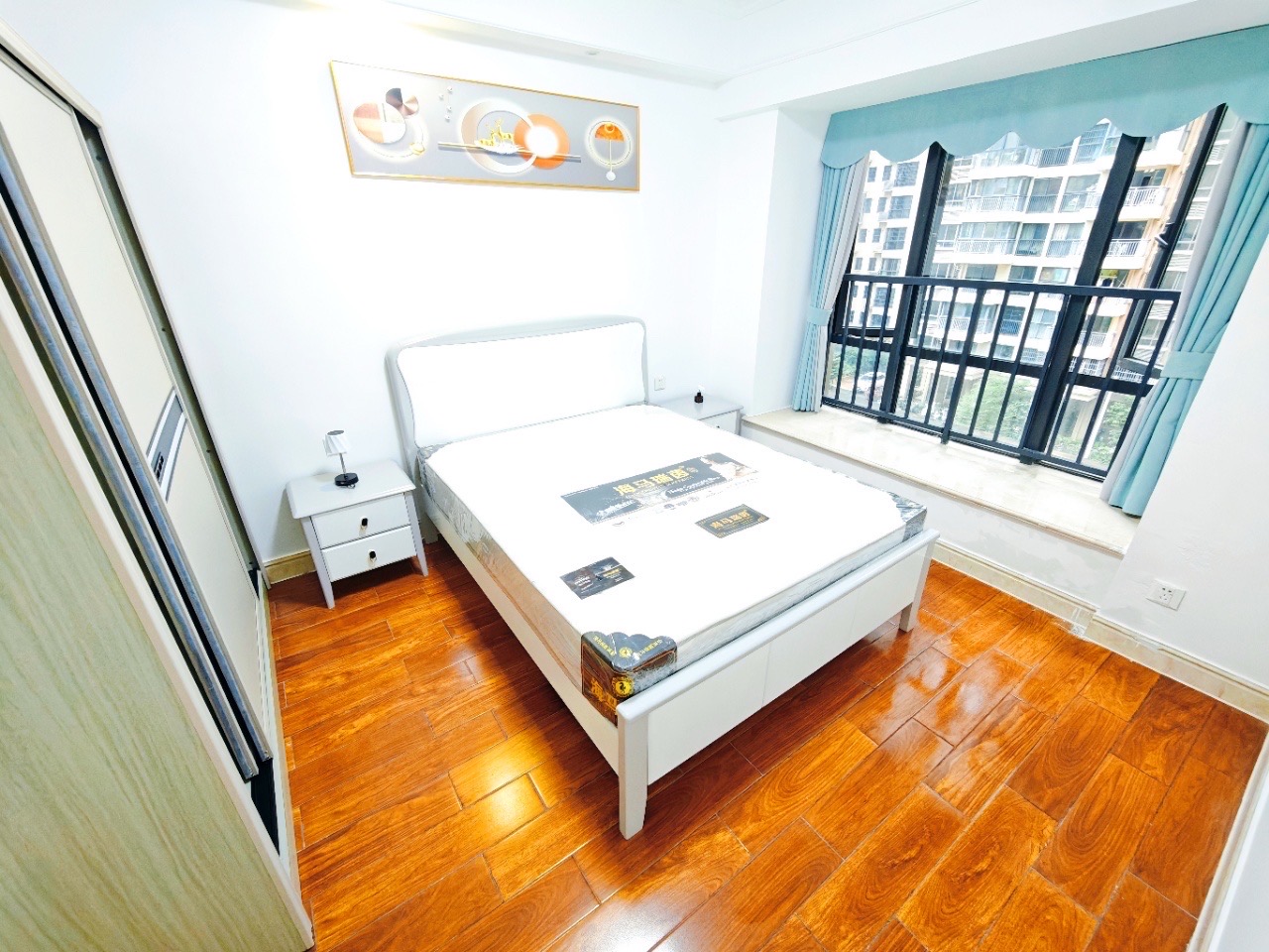 置地御海公馆  2室2厅1卫    96.0万客厅