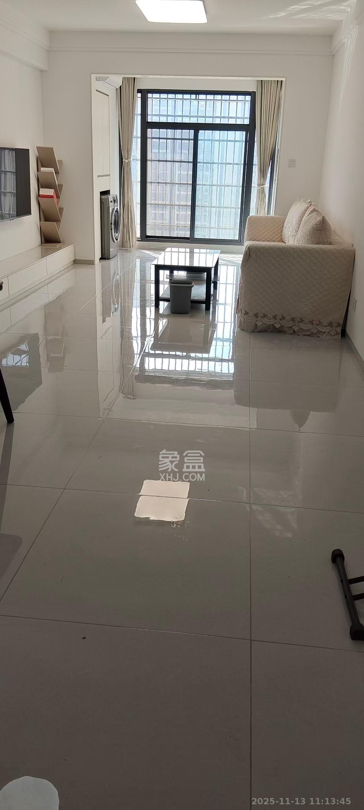 桥头家园三期  2室2厅1卫    1800.0元/月