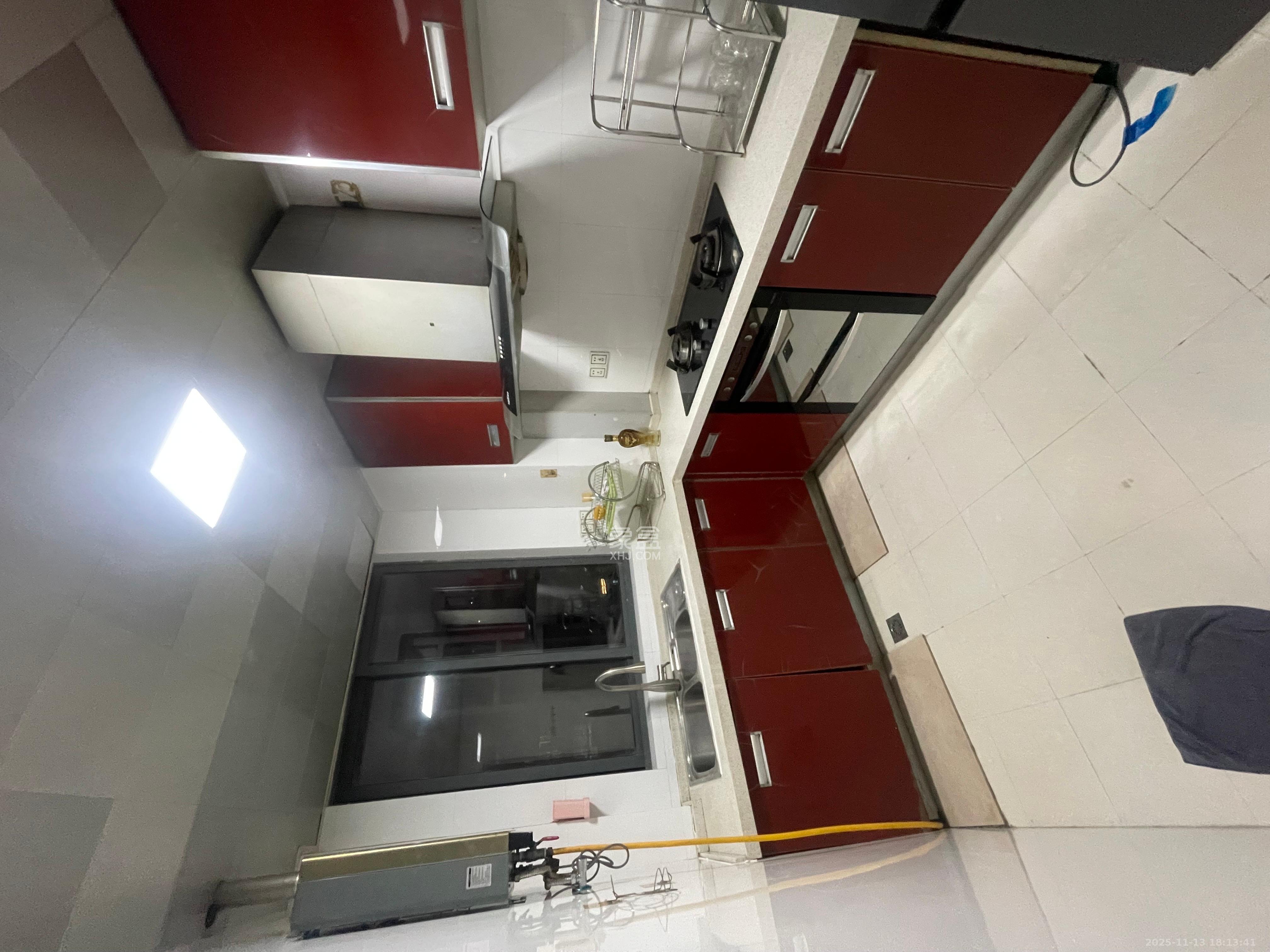 西子花苑  3室2厅2卫    2800.0元/月室内图