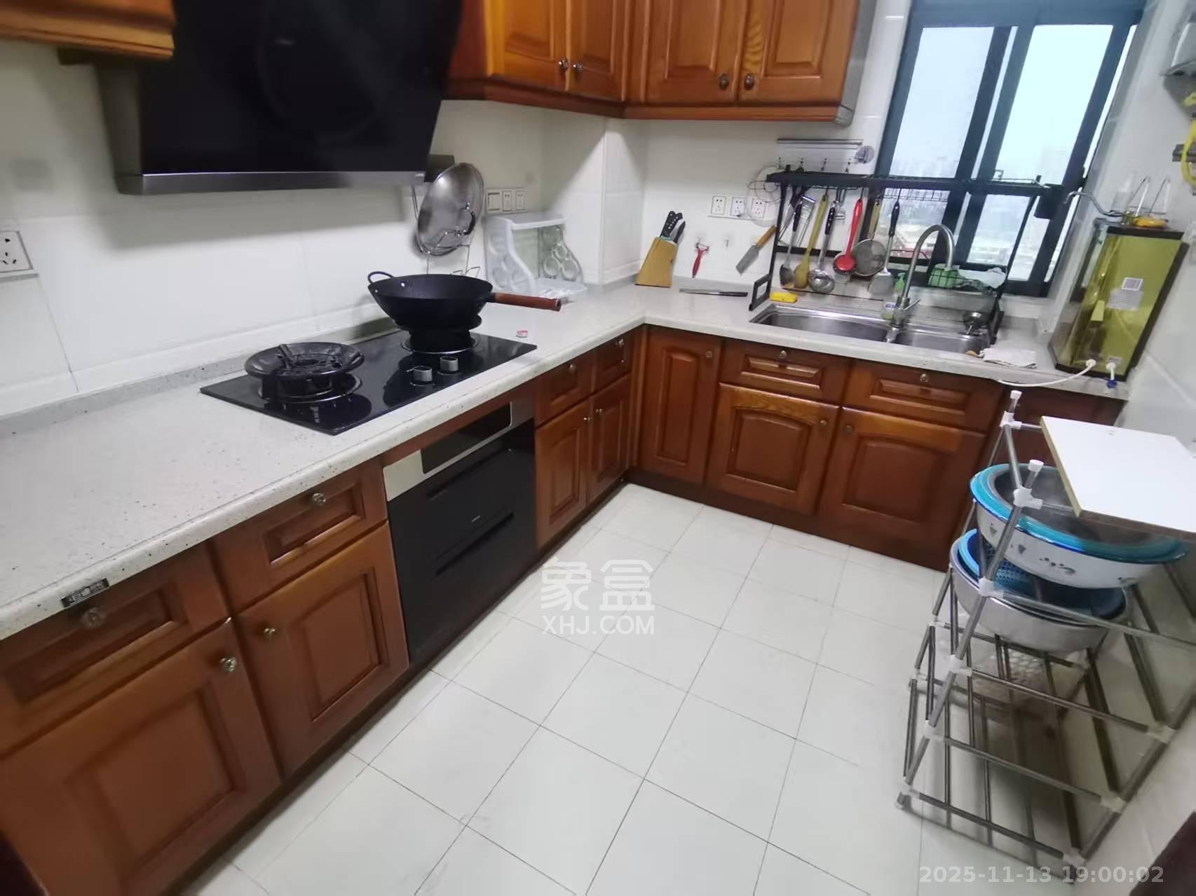 旺景园 4室2厅2卫 2300.0元/月 旺景园 4室2厅2卫 2300.0元/月室内图