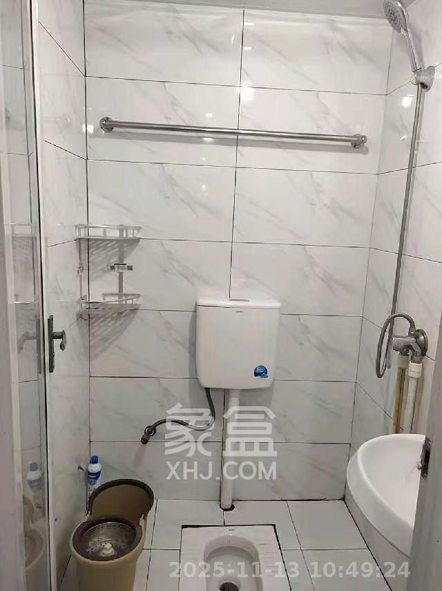 星湖湾一期洋房 1室1厅1卫 850.0元/月 星湖湾一期洋房 1室1厅1卫 850.0元/月室内图