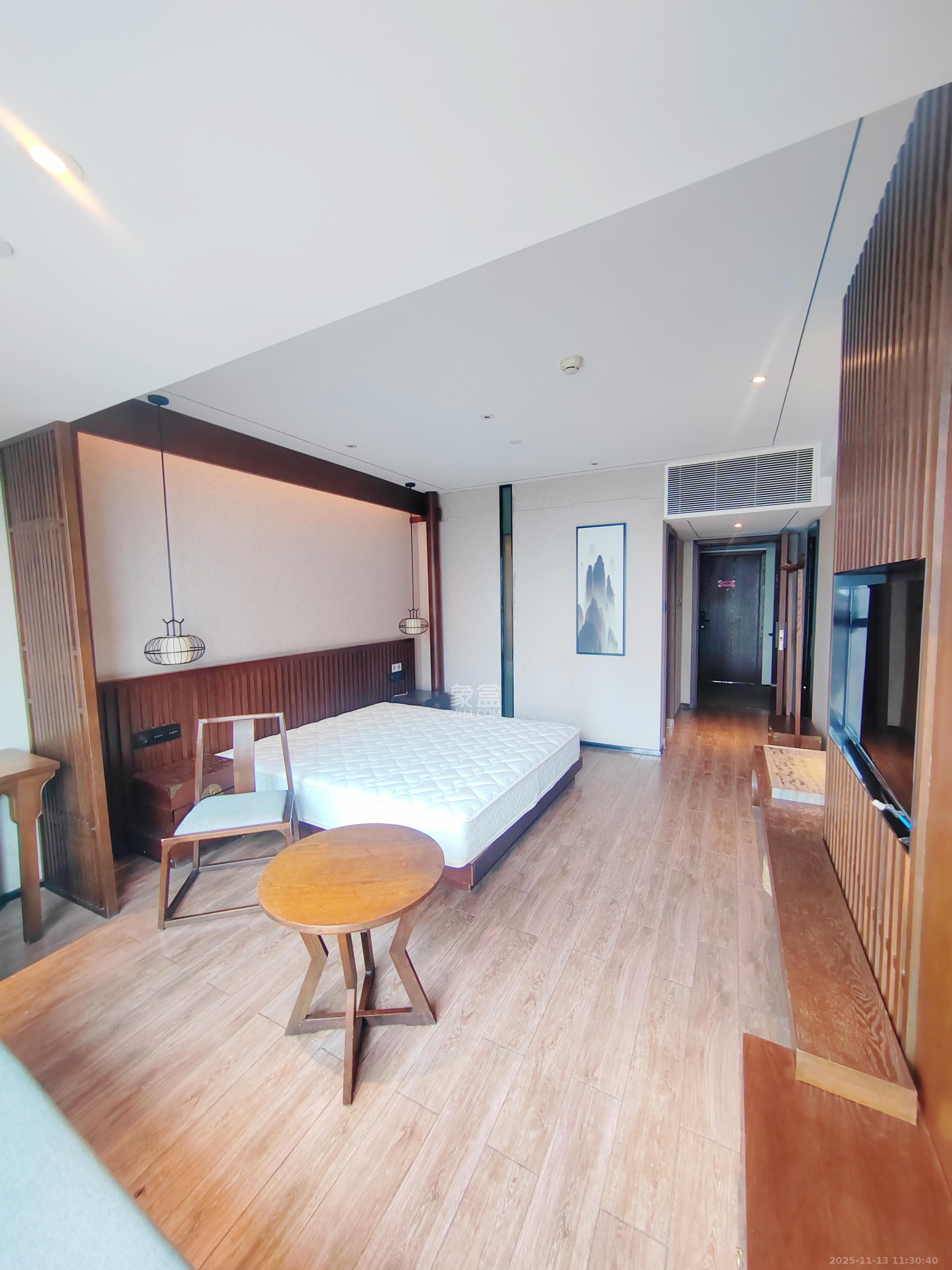 富兴旺角  1室1厅1卫    1200.0元/月