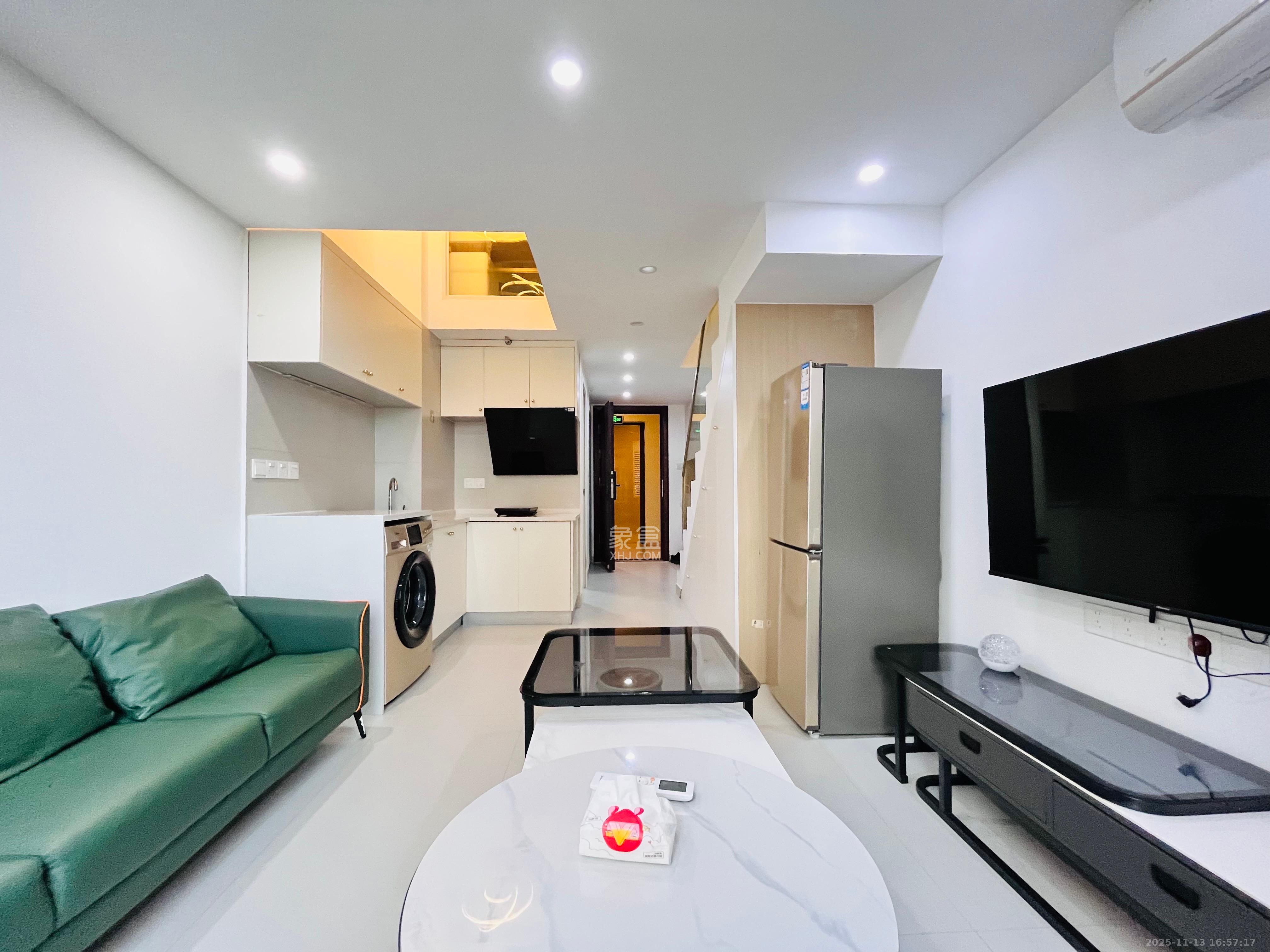 碧桂园城市之光 2室1厅1卫 2200.0元/月 碧桂园城市之光 2室1厅1卫 2200.0元/月室内图