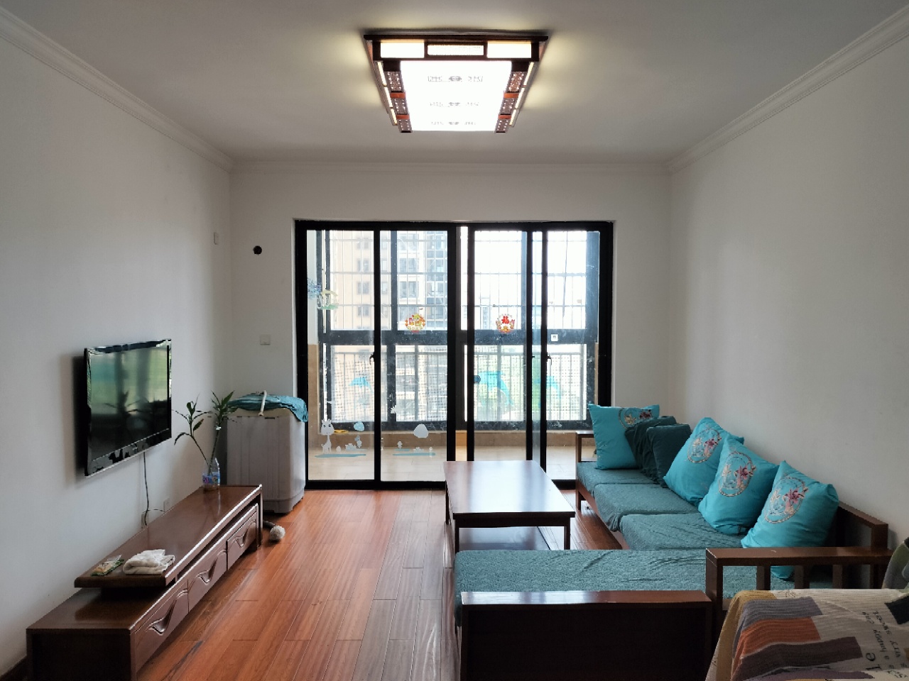 翡翠水城（住宅）  2室2厅1卫    2300.0元/月