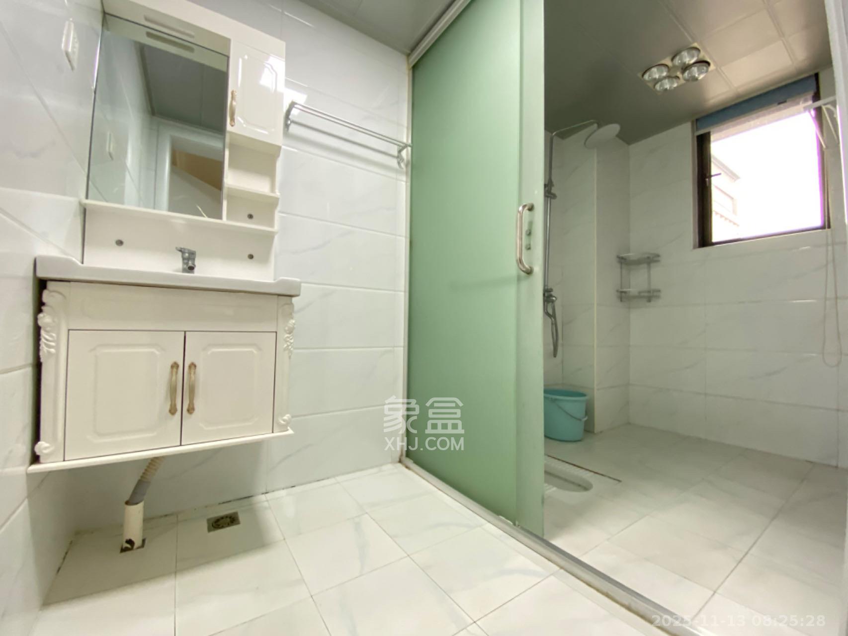 建发中央公园(建发美地) 3室2厅2卫 4000.0元/月 建发中央公园(建发美地) 3室2厅2卫 4000.0元/月室内图