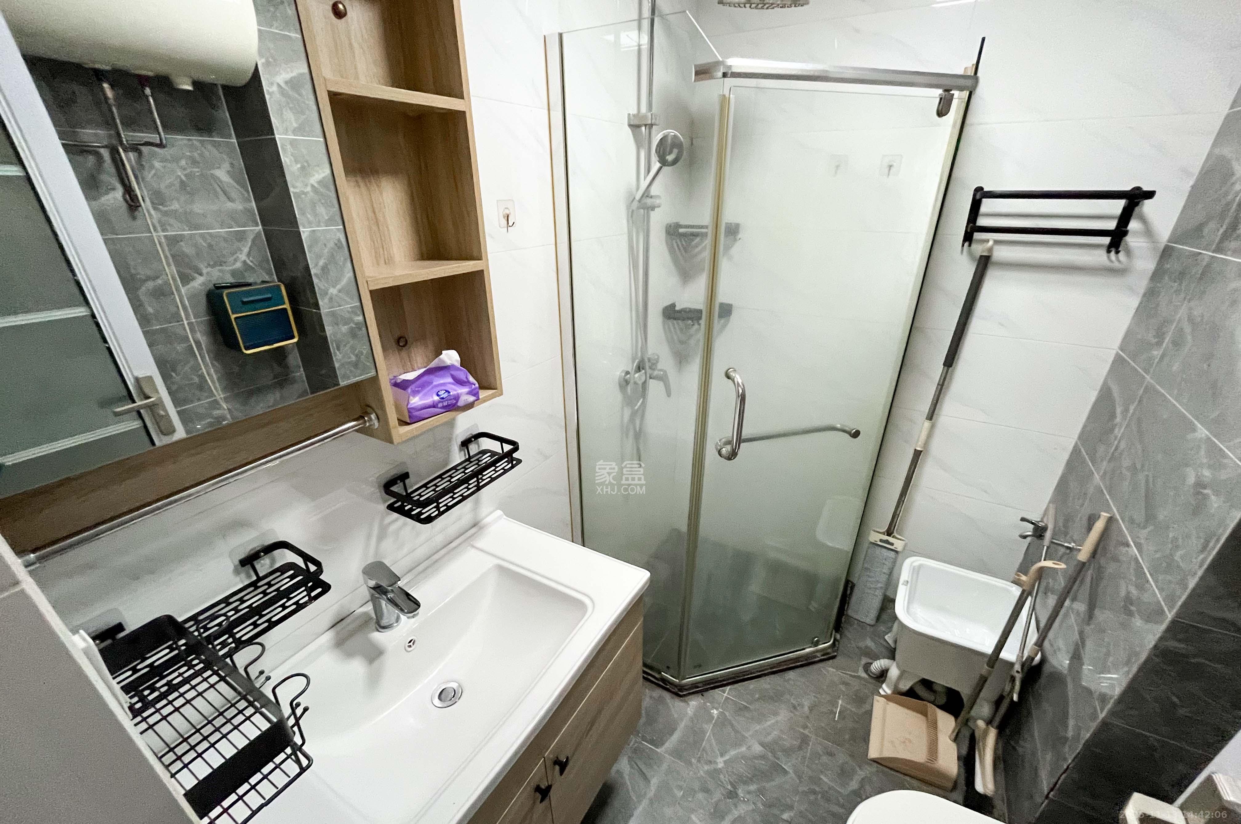 中一九骏（枫桥苑）  1室1厅1卫    29.0万卫生间