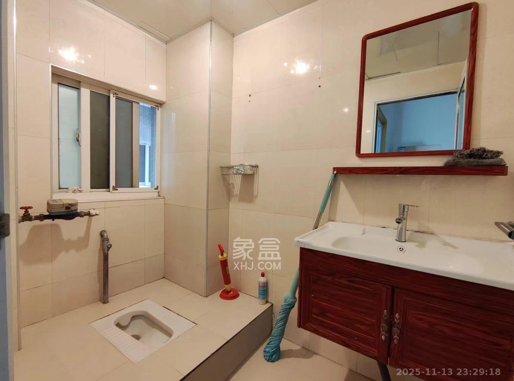 城市动力  2室1厅1卫    2000.0元/月室内图