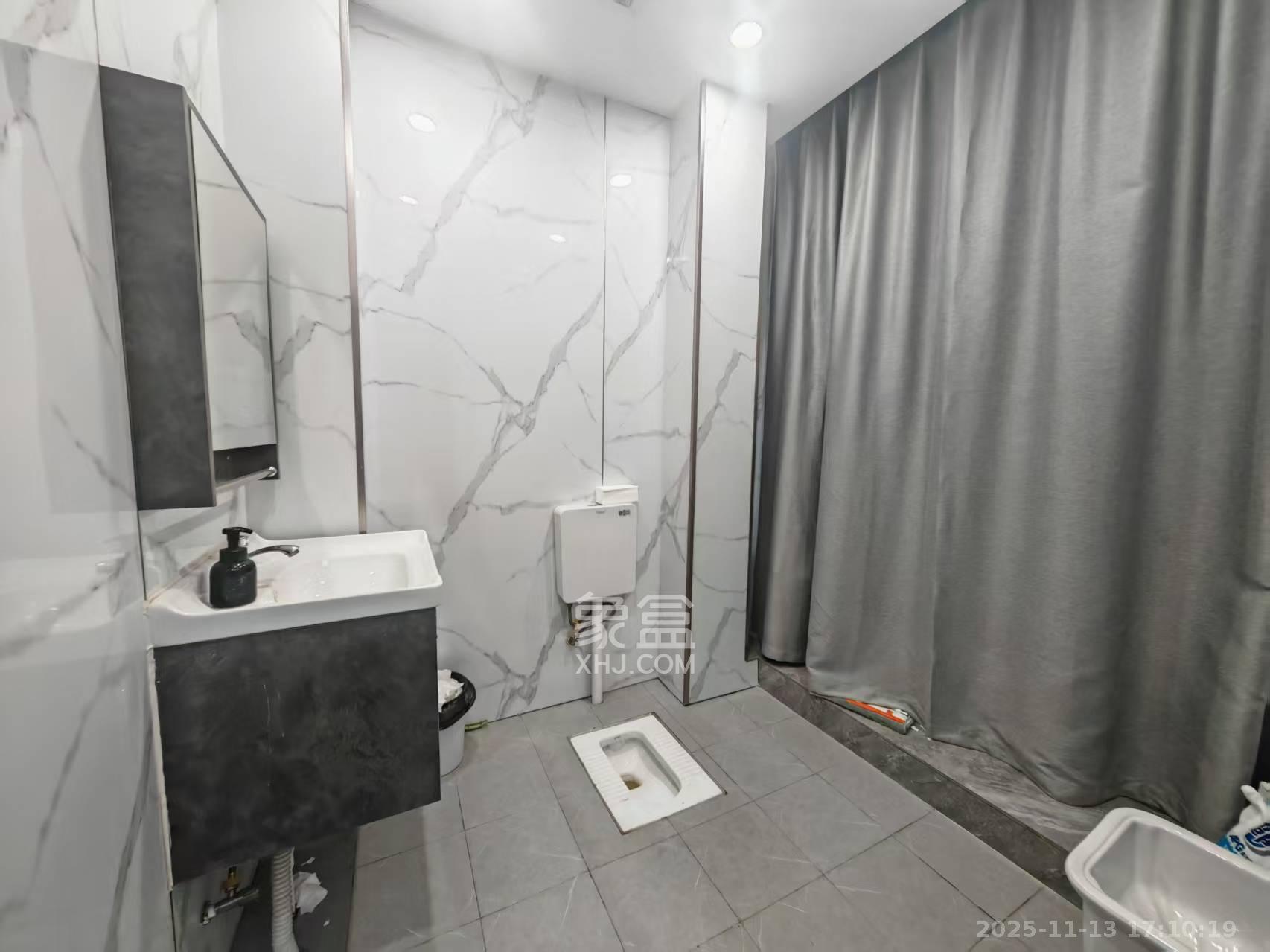 京武浪琴山三期（京武中心）  2室1厅1卫    7200.0元/月室内图