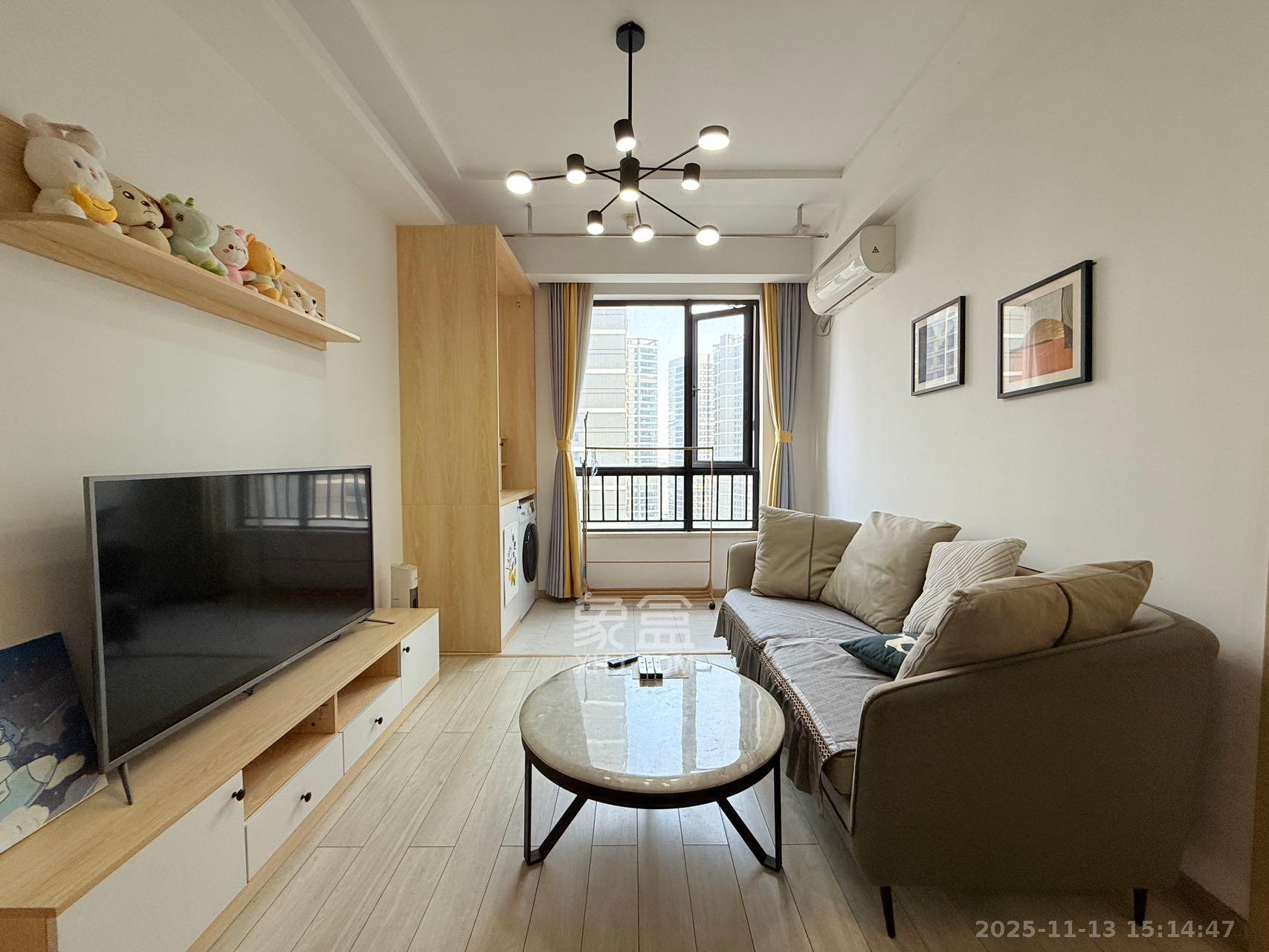 启迪协信中心  2室1厅1卫    2800.0元/月室内图