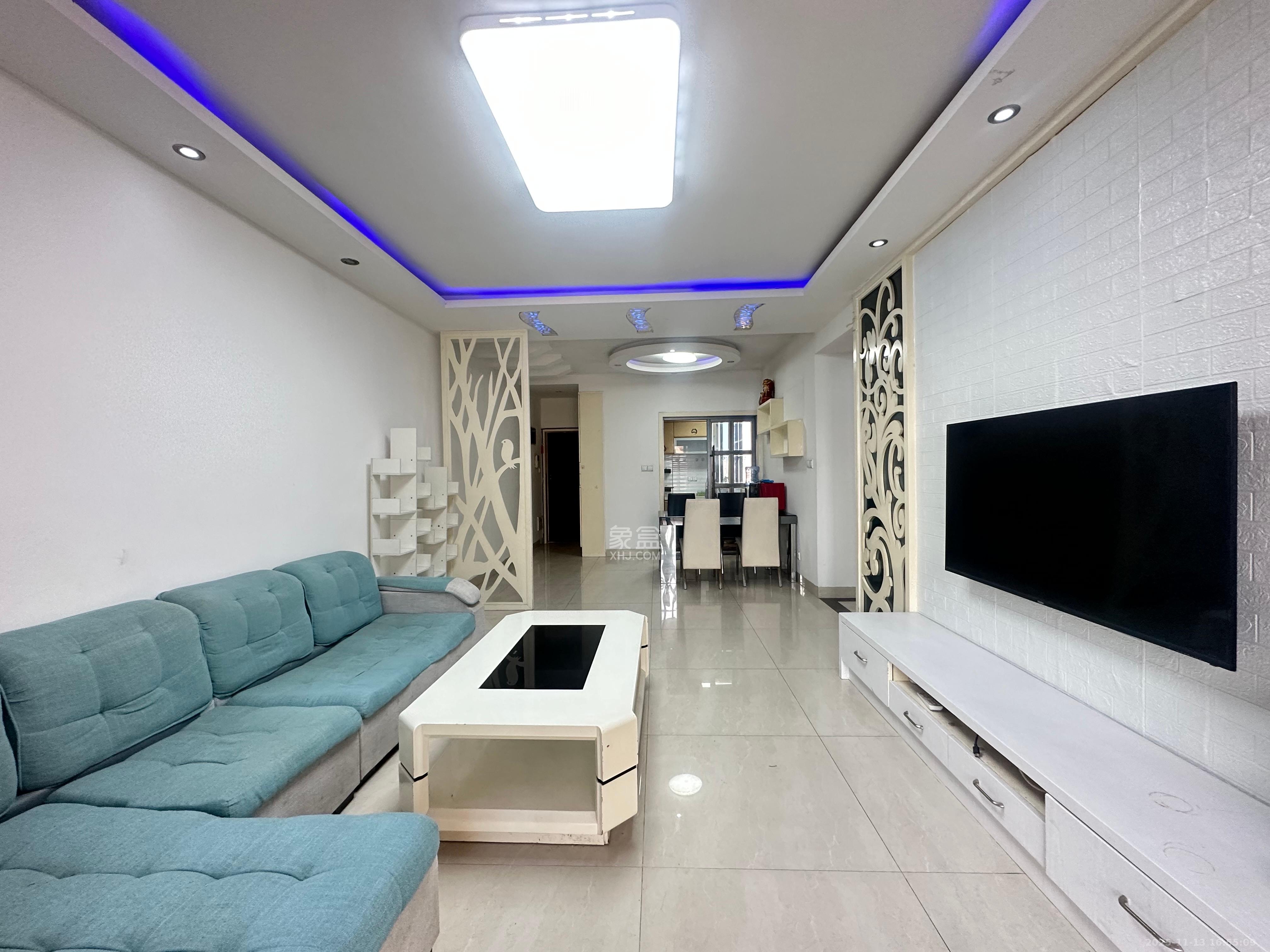 保利麓谷林语E区  3室2厅2卫    2600.0元/月室内图