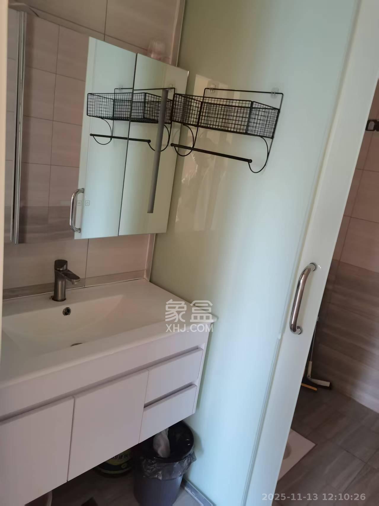 振业城三期  2室2厅1卫    3200.0元/月室内图