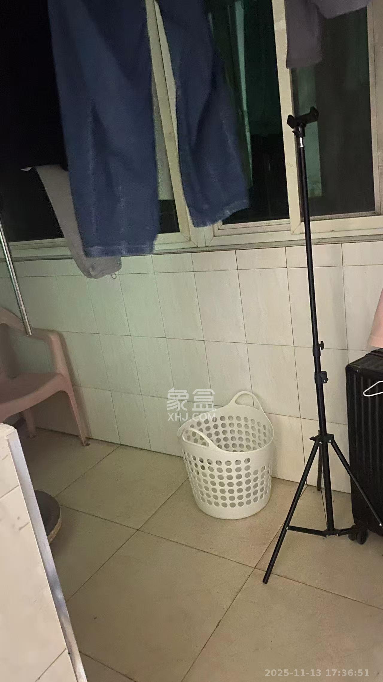 解放四村石子冲  1室0厅0卫    1200.0元/月室内图