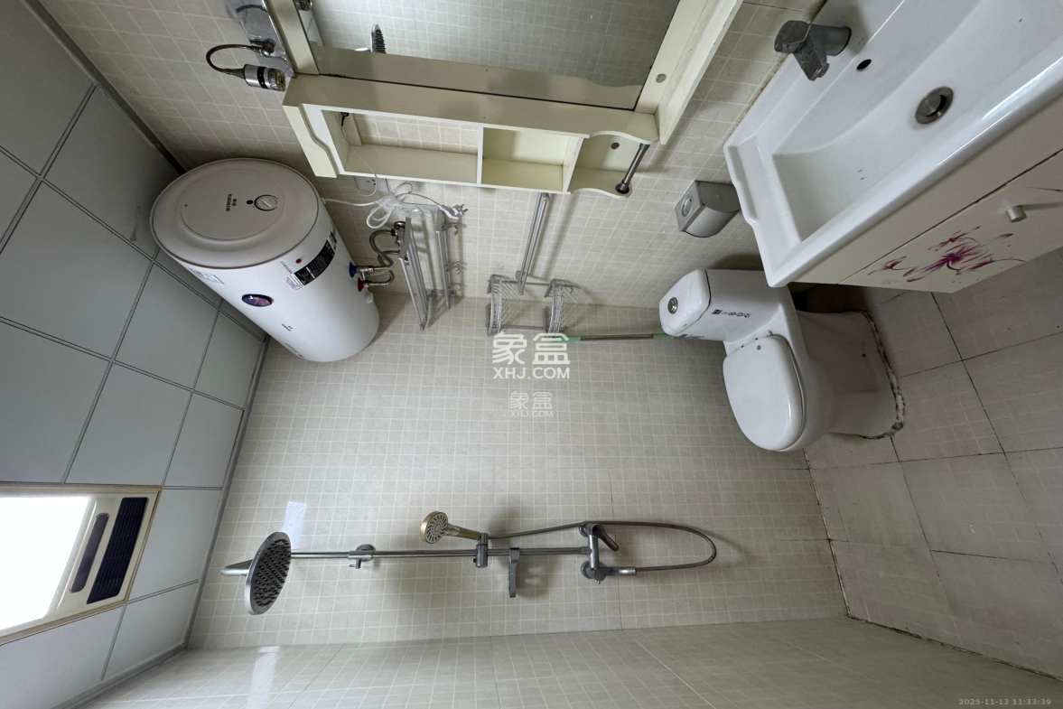 观园国际公寓 1室1厅1卫 1800.0元/月 观园国际公寓 1室1厅1卫 1800.0元/月室内图