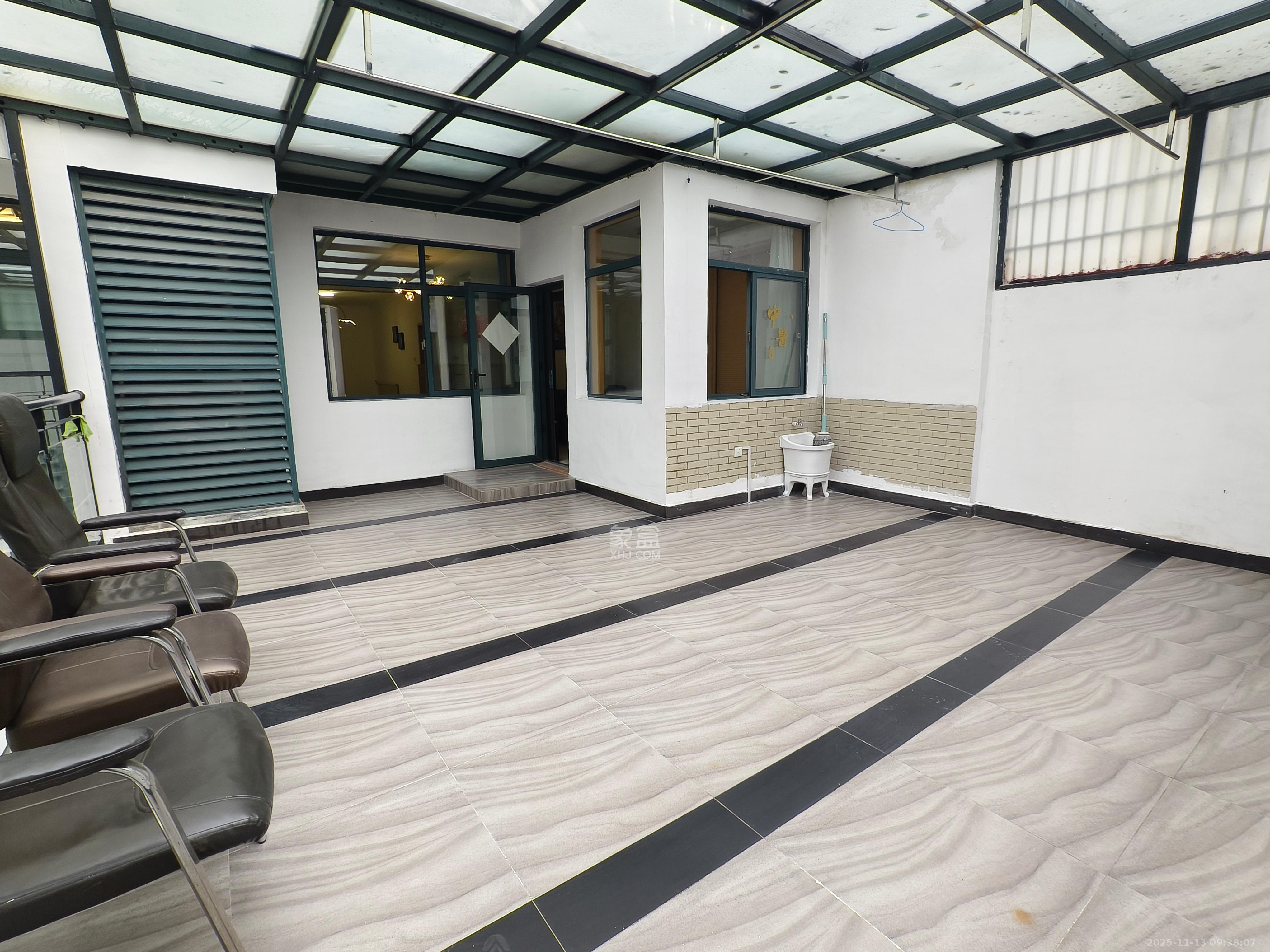 东业早安星城  3室2厅2卫    3000.0元/月室内图