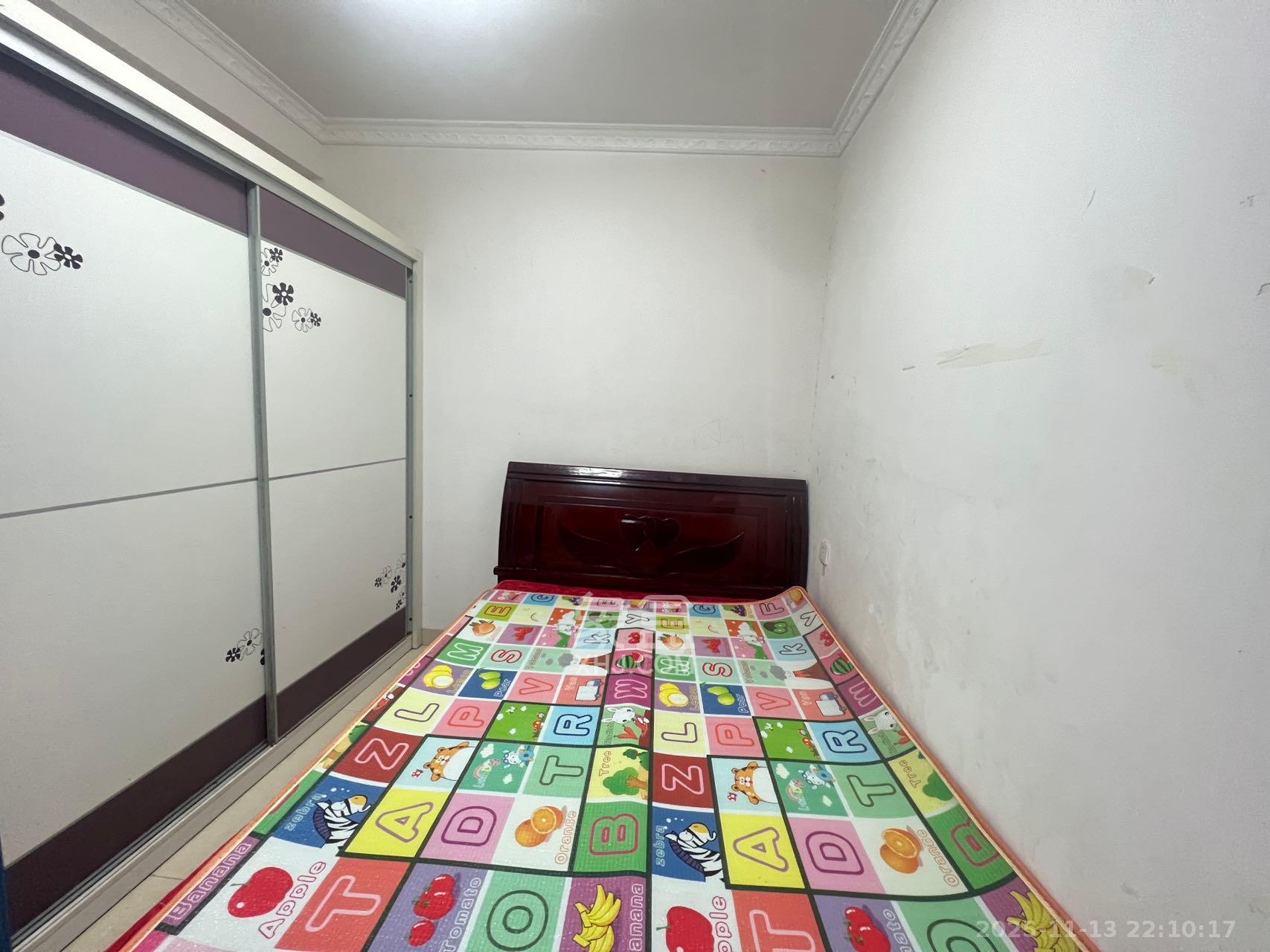 保利麓谷林语C区  1室0厅0卫    2000.0元/月室内图