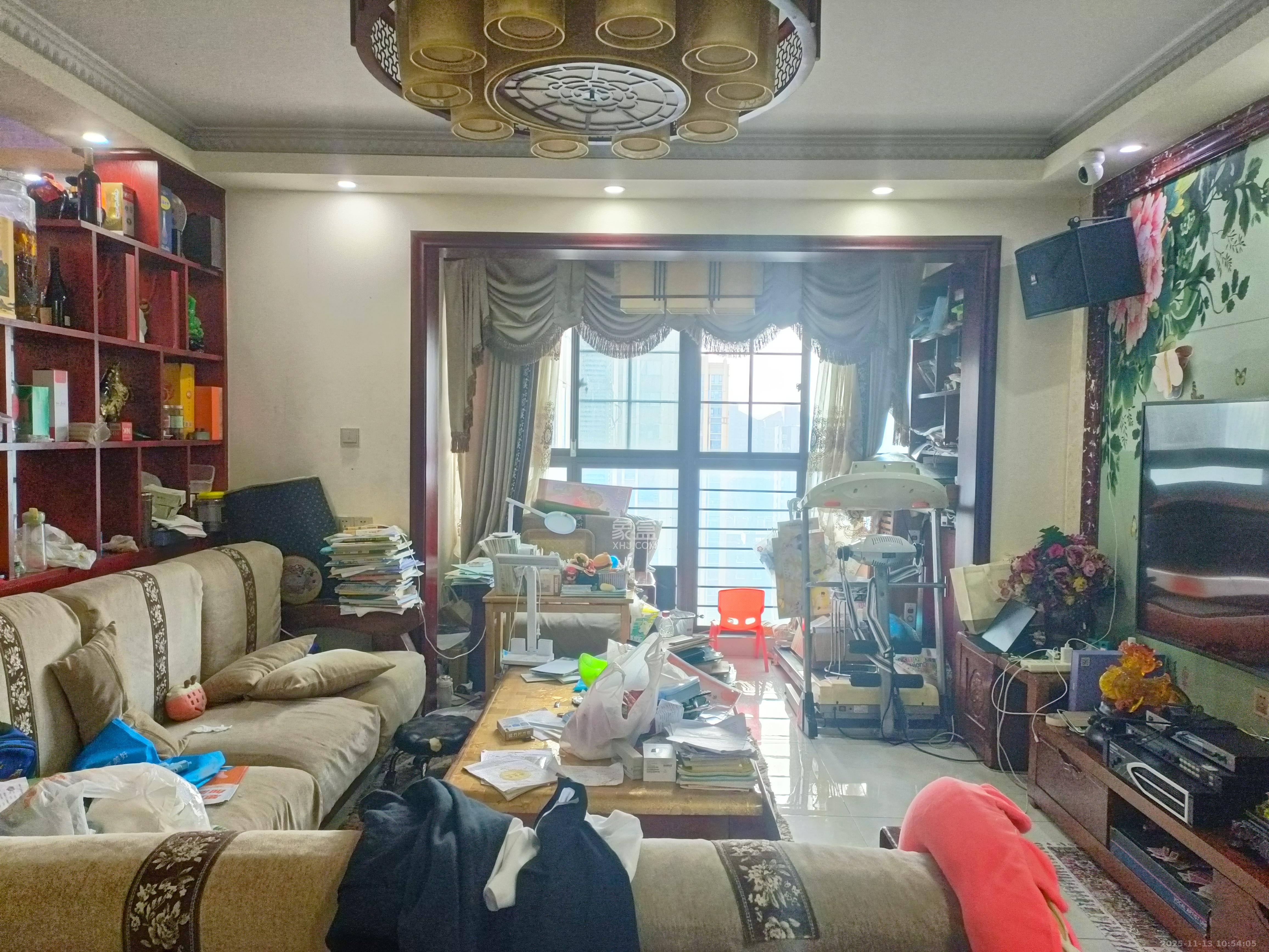 雨花公馆(紫苔名苑)  4室2厅2卫    3500.0元/月室内图