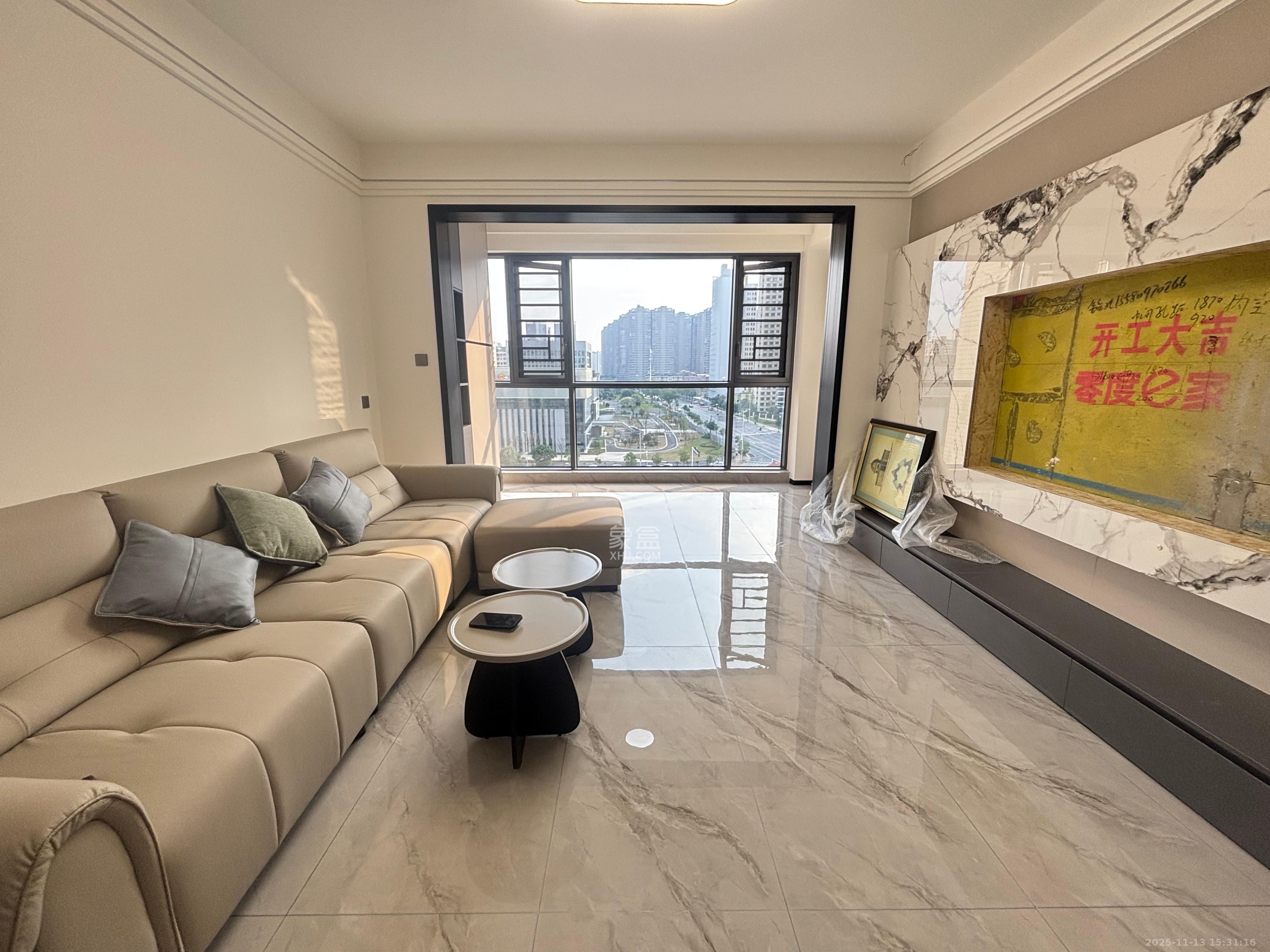 阳光丽城二期 4室2厅2卫 4800.0元/月 阳光丽城二期 4室2厅2卫 4800.0元/月室内图