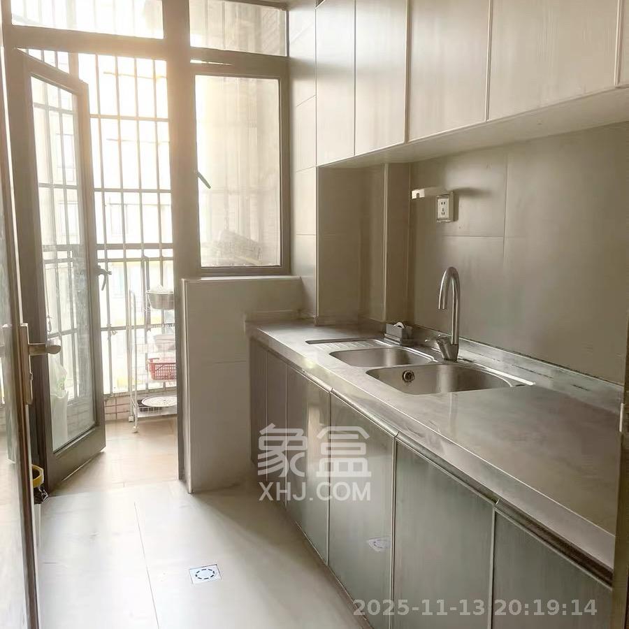 恒基凯旋门一二期  2室1厅1卫    1900.0元/月室内图