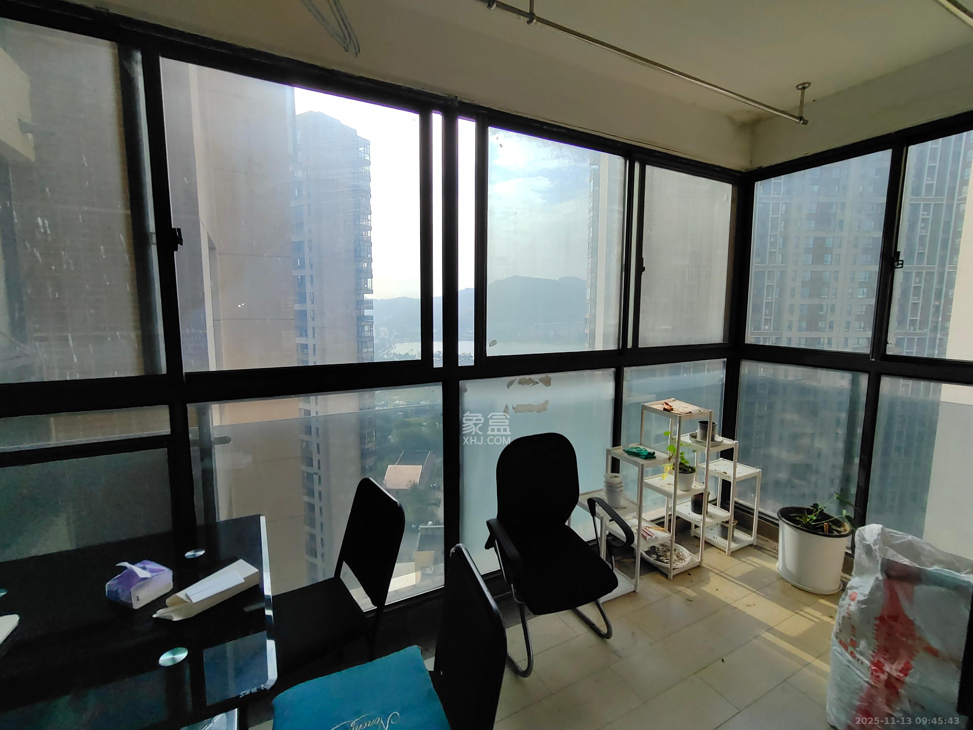 达美D6区 4室1厅2卫 3900.0元/月 达美D6区 4室1厅2卫 3900.0元/月室内图