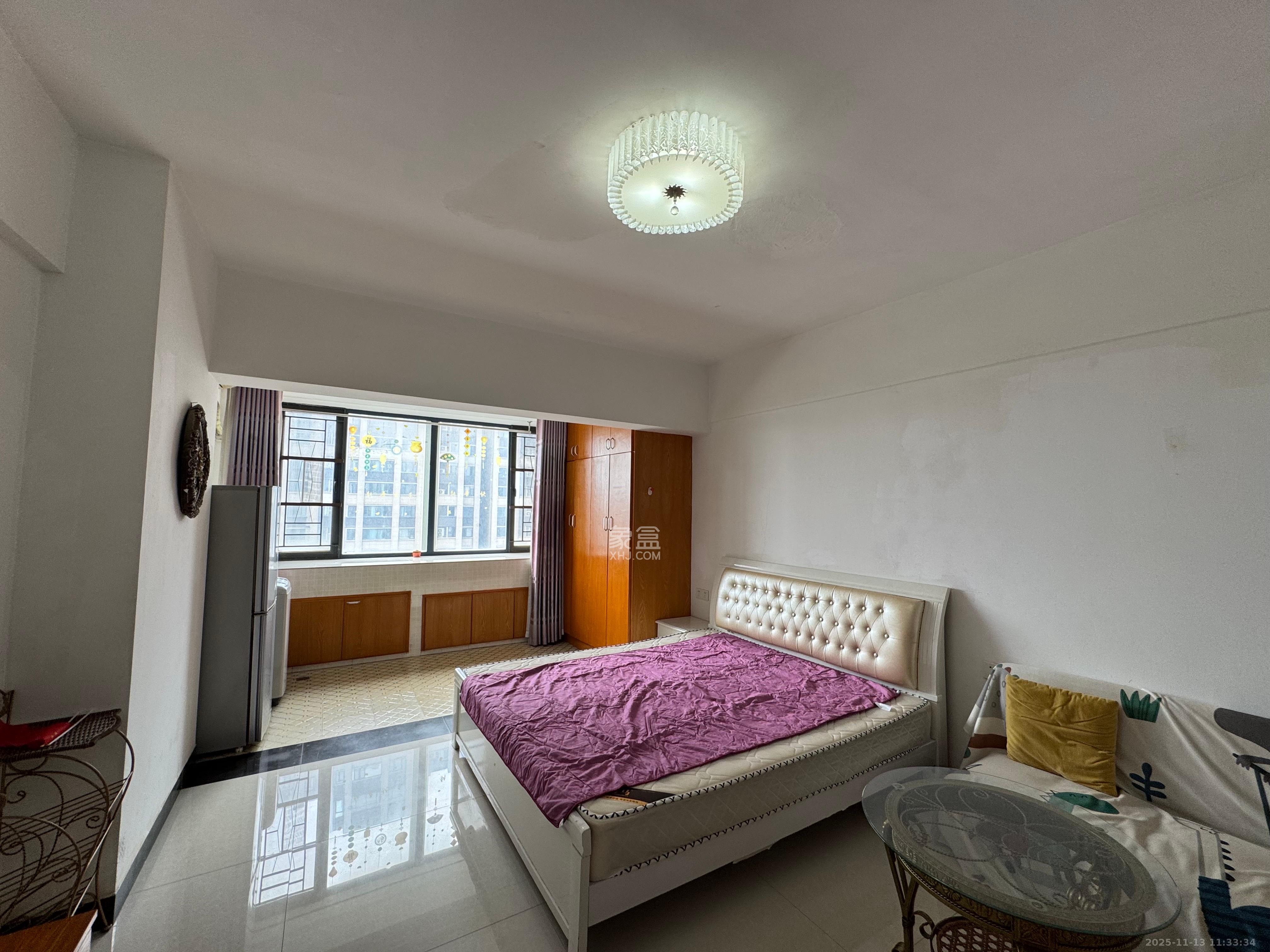 观园国际公寓  1室1厅1卫    1800.0元/月室内图