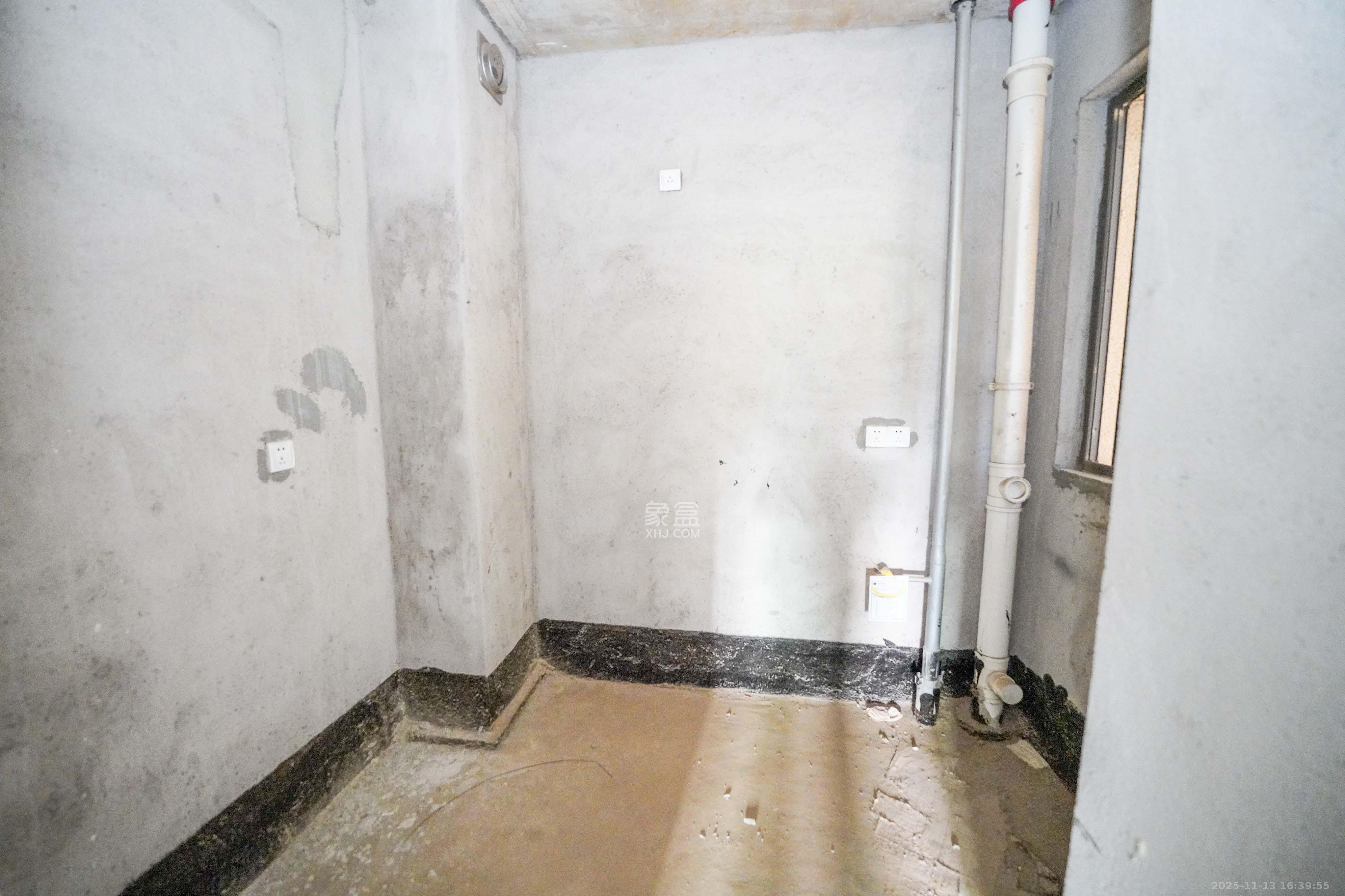 五矿万境蓝山 3室2厅2卫 103.0万 五矿万境蓝山 3室2厅2卫 103.0万厨房