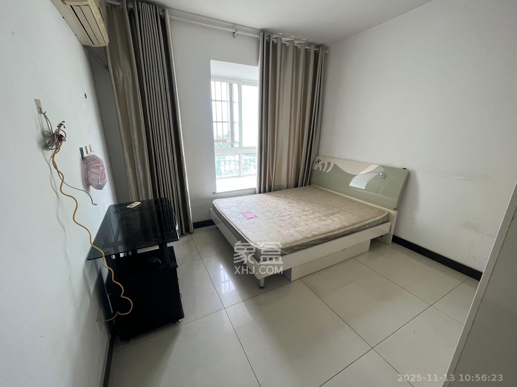 和馨园  2室2厅1卫    1800.0元/月室内图