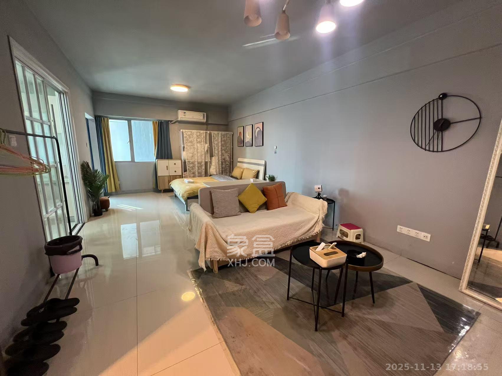 五一中央领御  1室1厅1卫    1800.0元/月