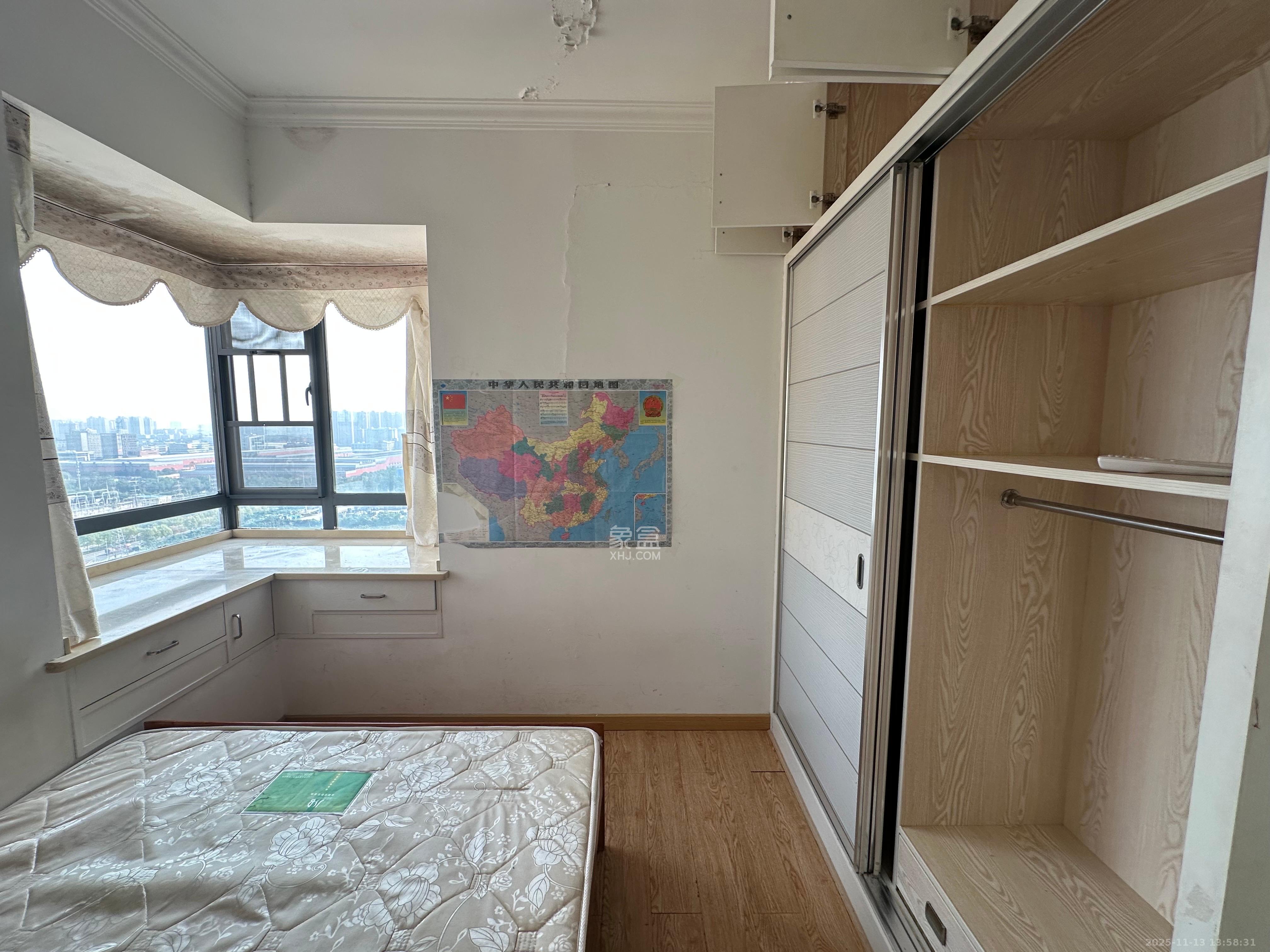 深业睿城 2室2厅1卫 1800.0元/月 深业睿城 2室2厅1卫 1800.0元/月室内图