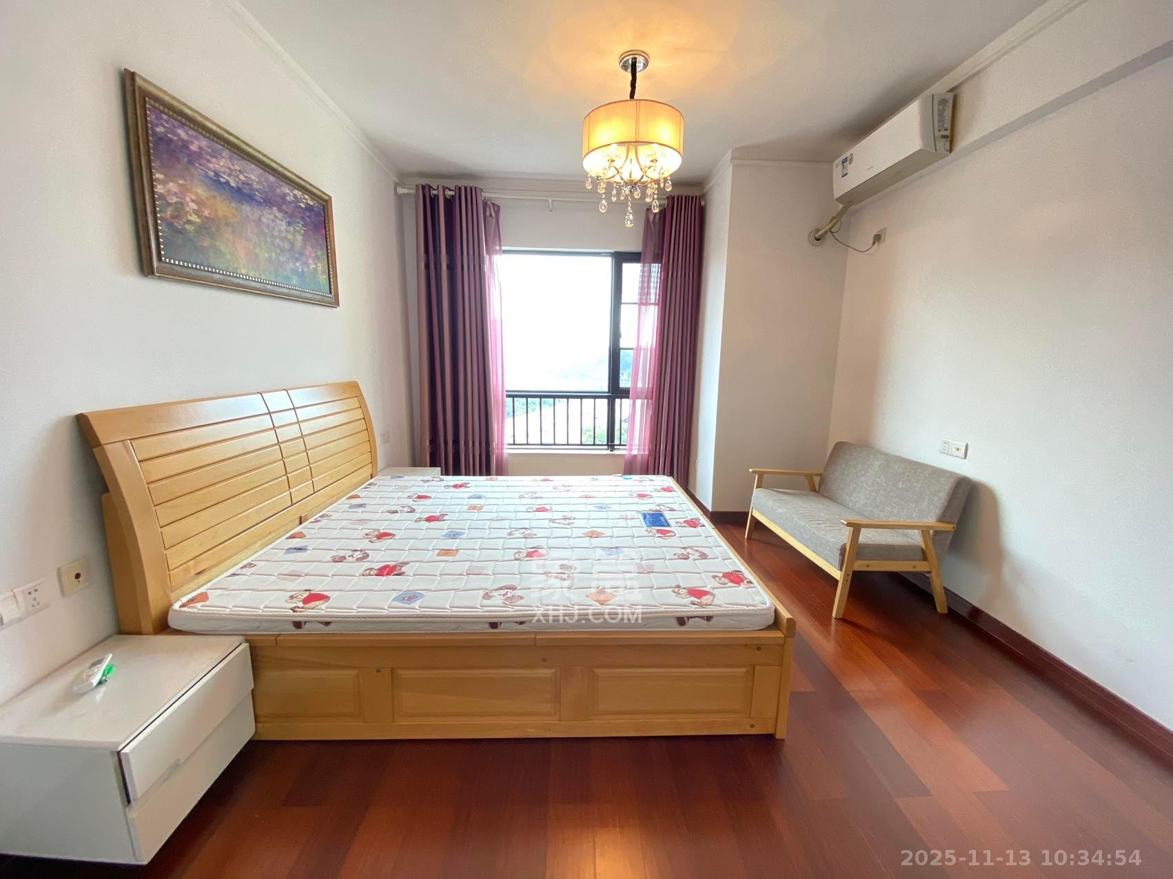 达美D6区  4室2厅2卫    3500.0元/月室内图