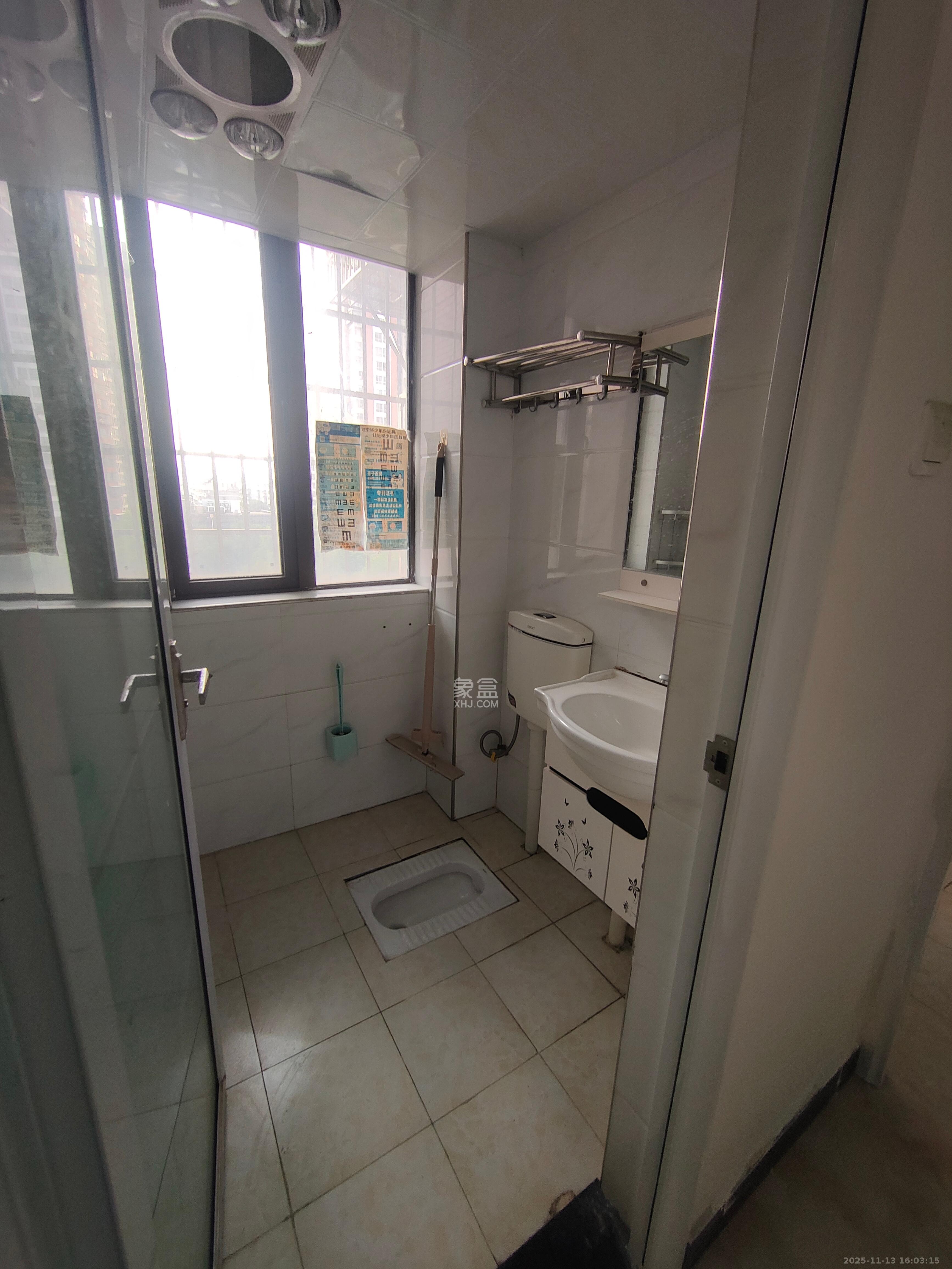 同鑫家园 2室1厅1卫 2300.0元/月 同鑫家园 2室1厅1卫 2300.0元/月室内图