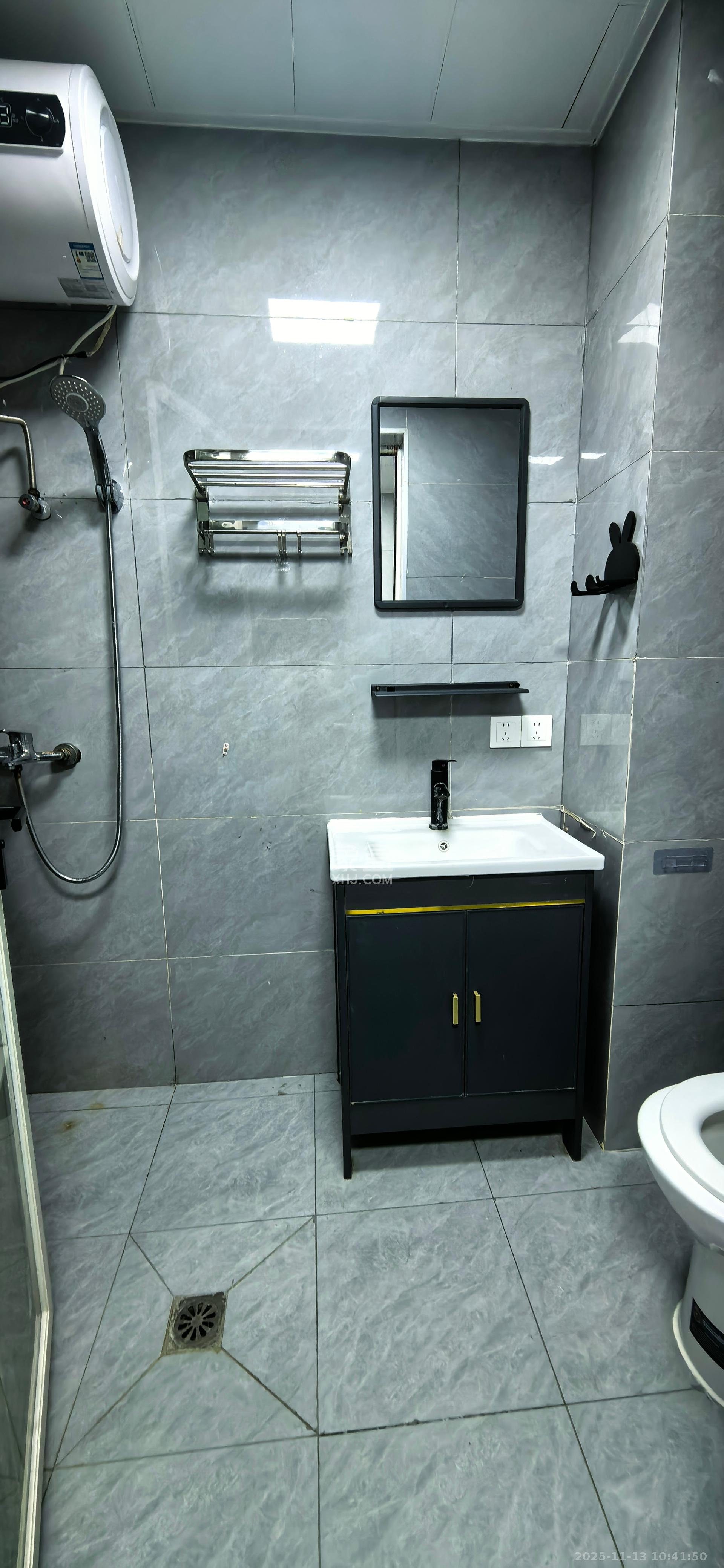 新城悦隽公园  1室1厅1卫    1050.0元/月室内图