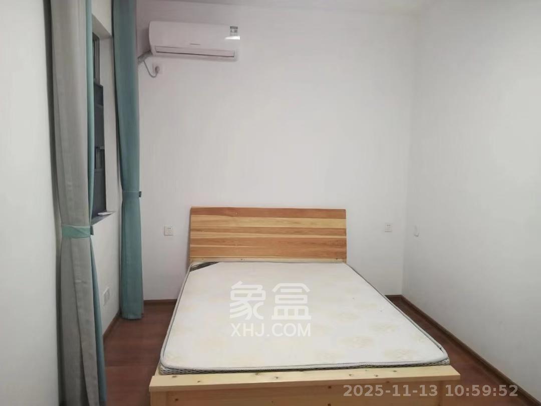 八方小区B区  3室2厅2卫    3800.0元/月室内图