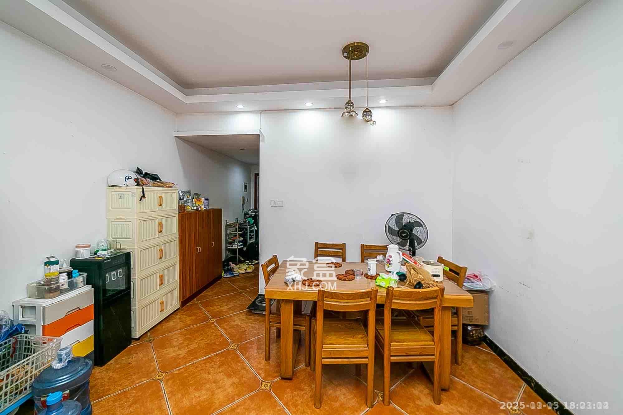 华银园  2室2厅1卫    2200.0元/月室内图