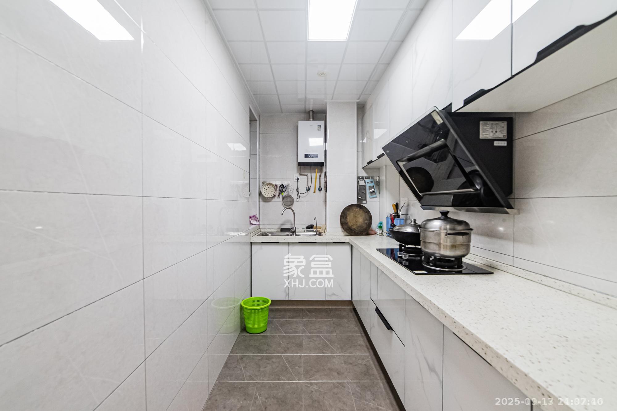 北辰三角洲C2区  3室2厅1卫    3300.0元/月室内图