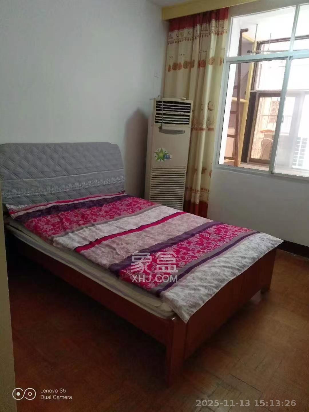 桐荫里社区  2室1厅1卫    2600.0元/月室内图