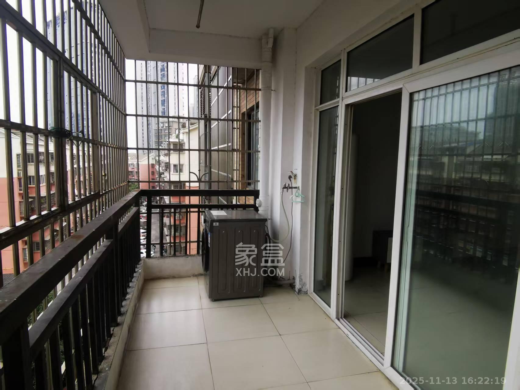 紫东苑(星沙) 3室2厅2卫 2000.0元/月 紫东苑(星沙) 3室2厅2卫 2000.0元/月室内图